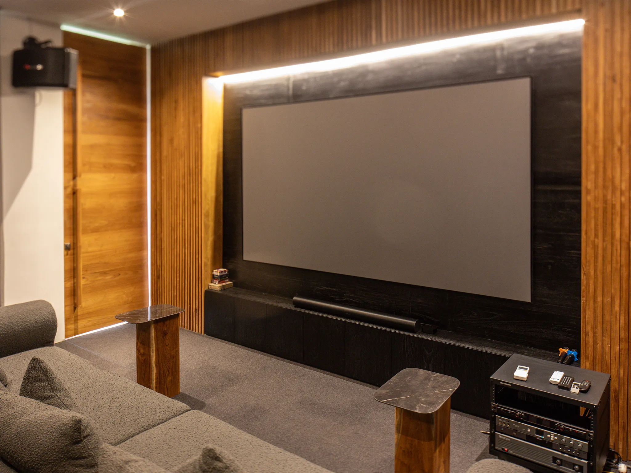 Villa Norbu - Fully equipped cinema room