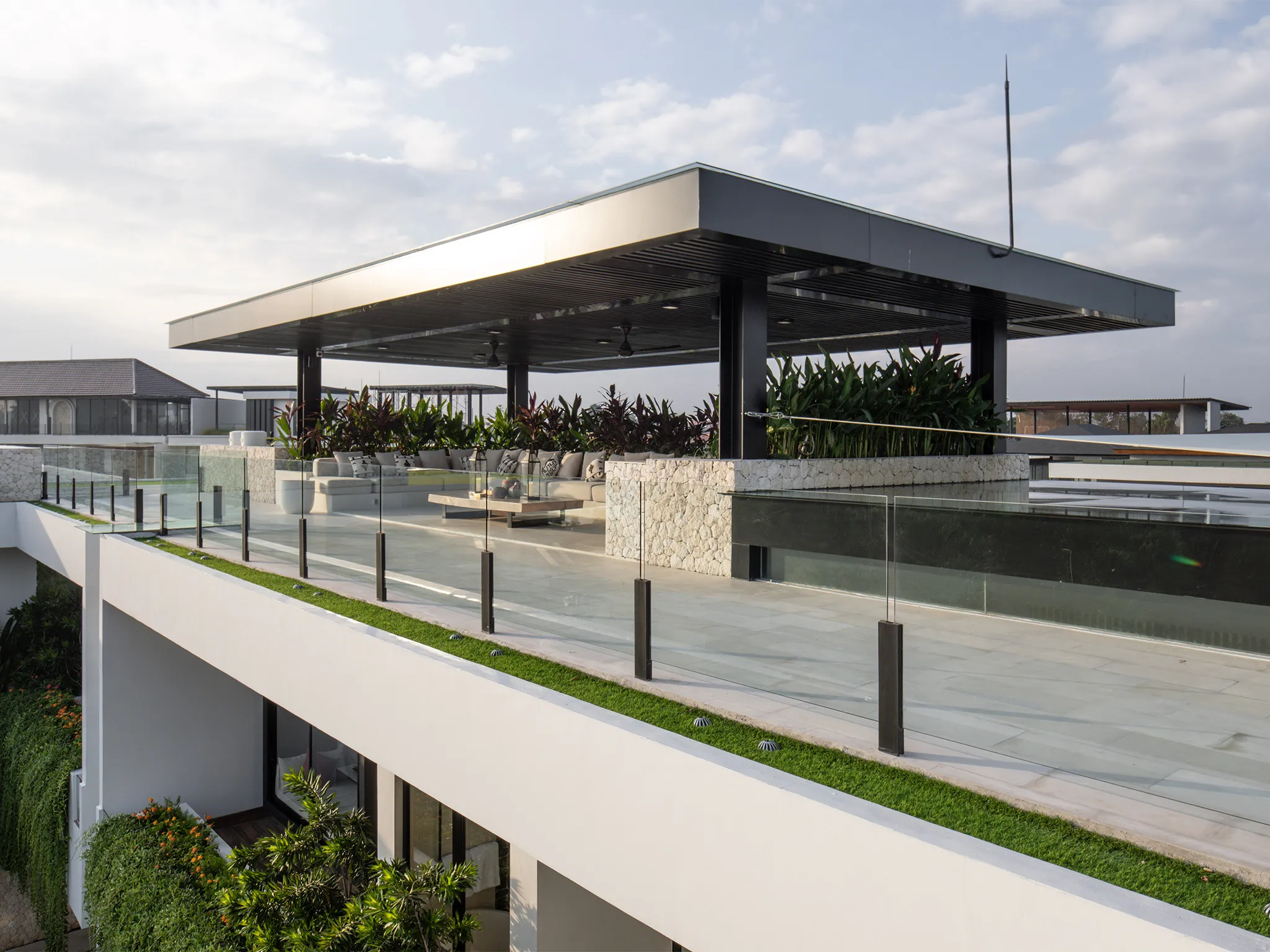 Villa Norbu - Rooftop sala with commanding view of surrounding landscape