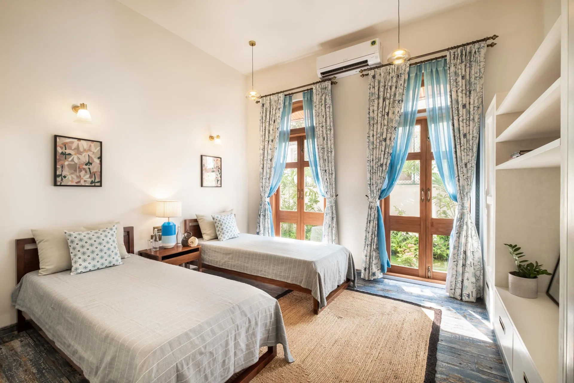 Villa Sobreda - Bedroom - Twin Beds