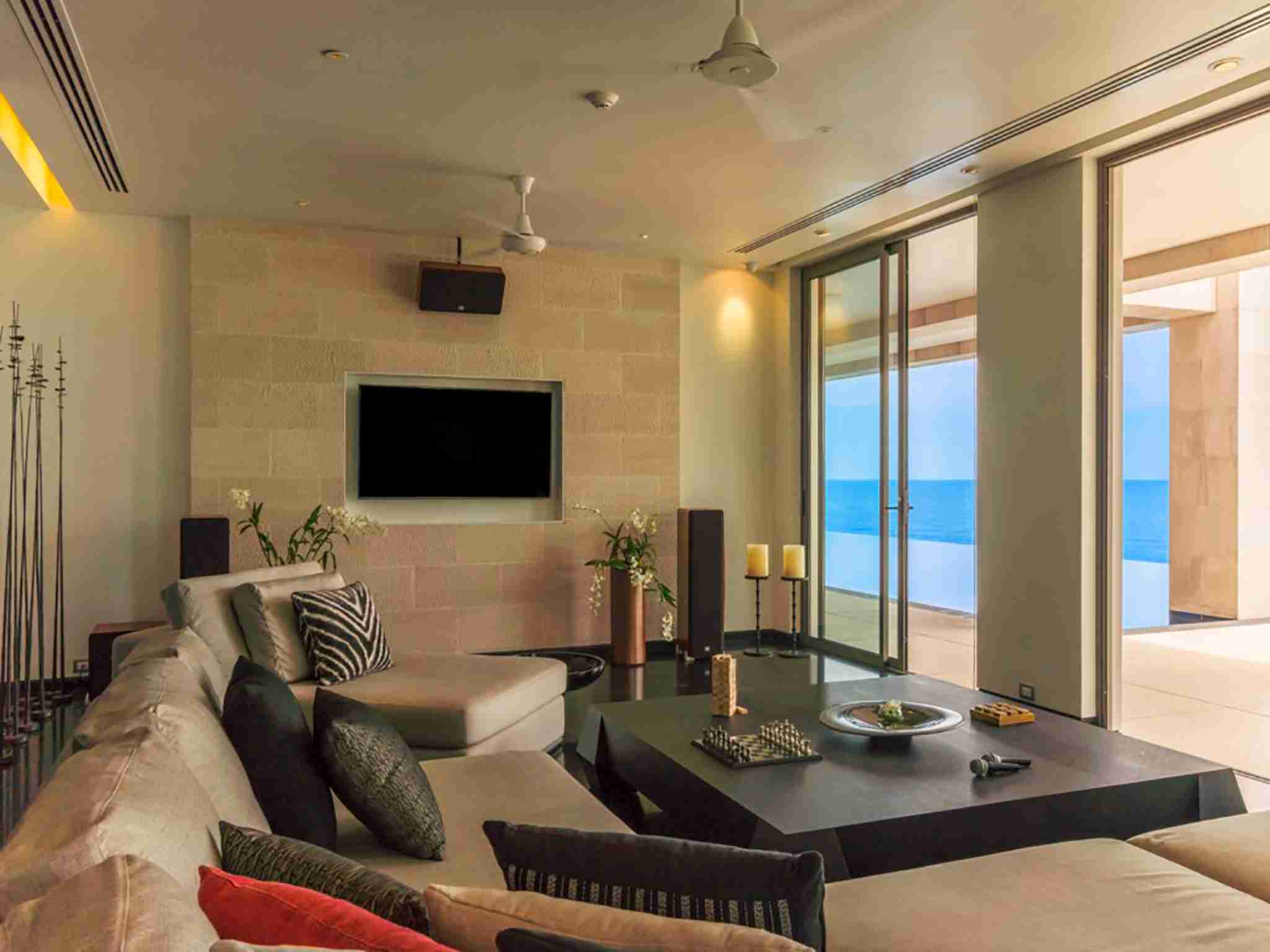 Baan Paa Talee - Living room