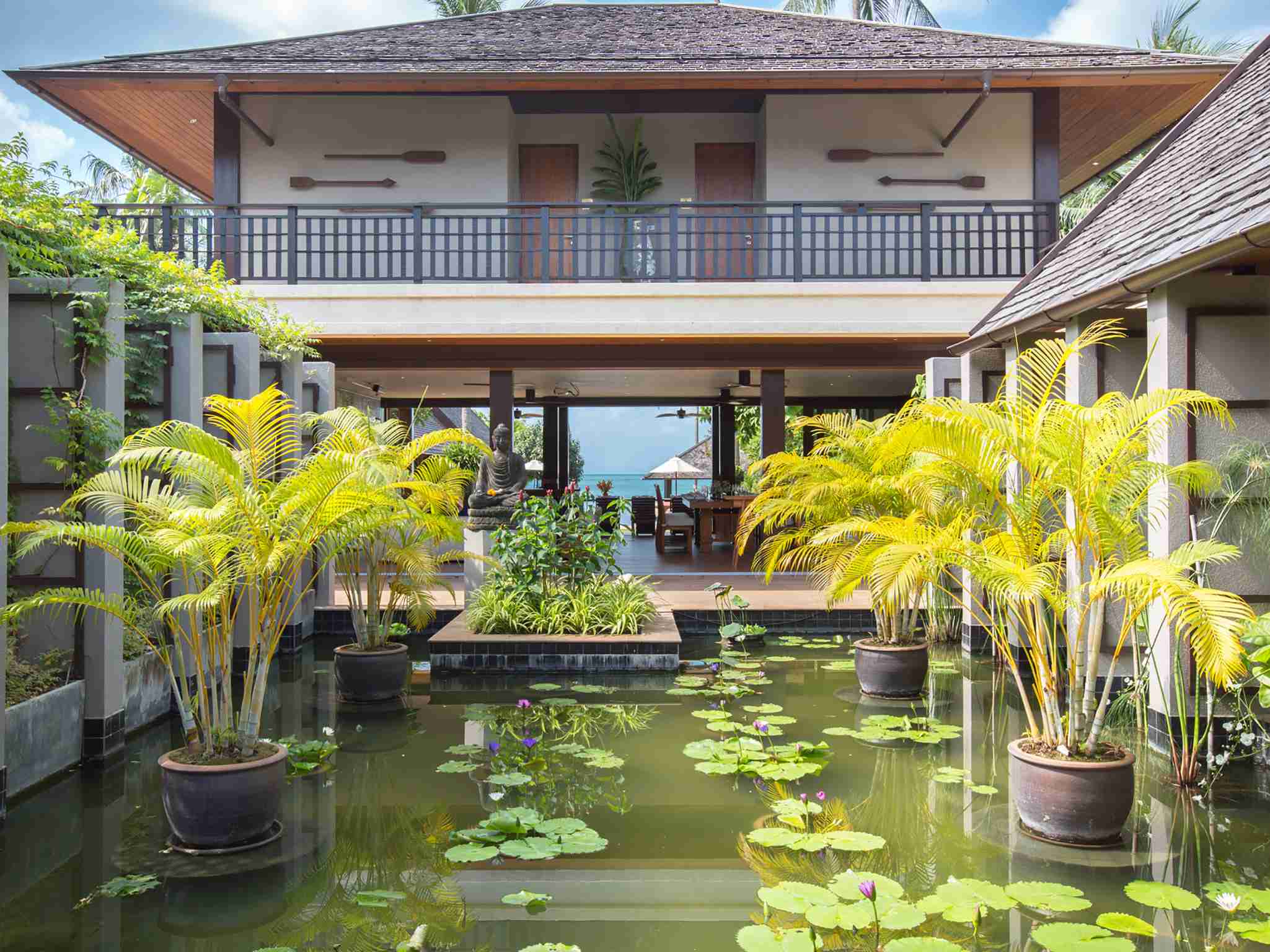 Baan Puri - Entrance pond