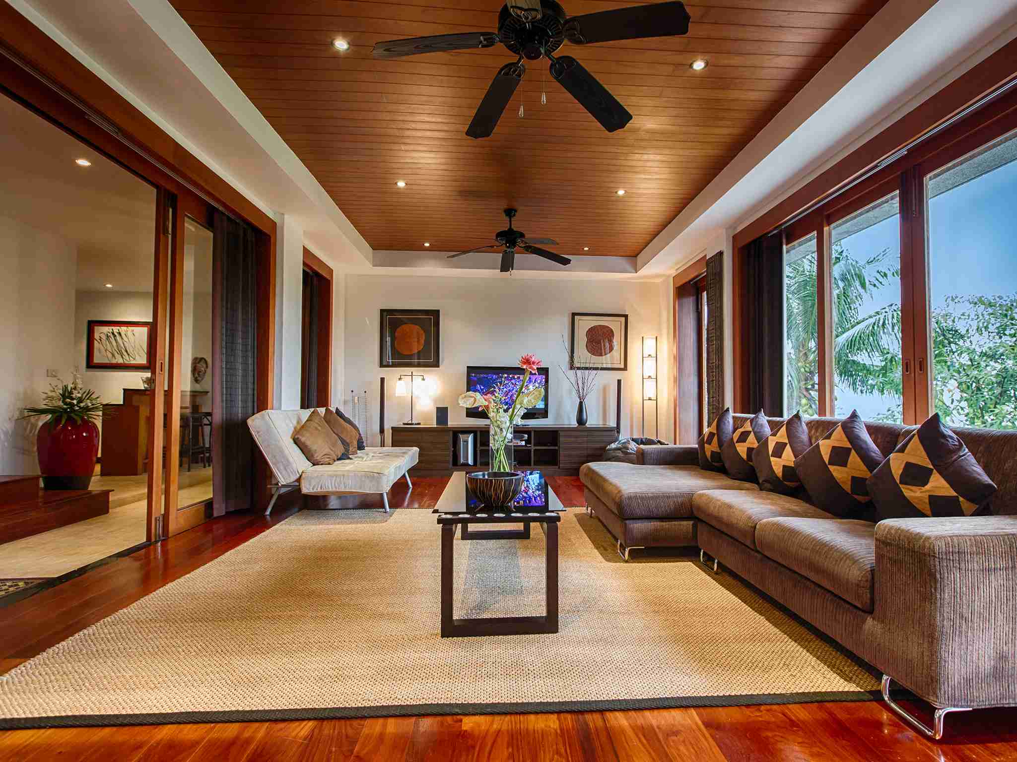 Baan Surin Sawan - Interior living room 2