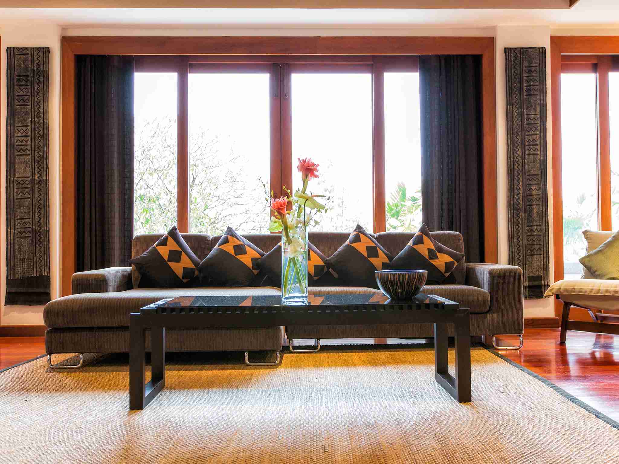 Baan Surin Sawan - Lounge side view