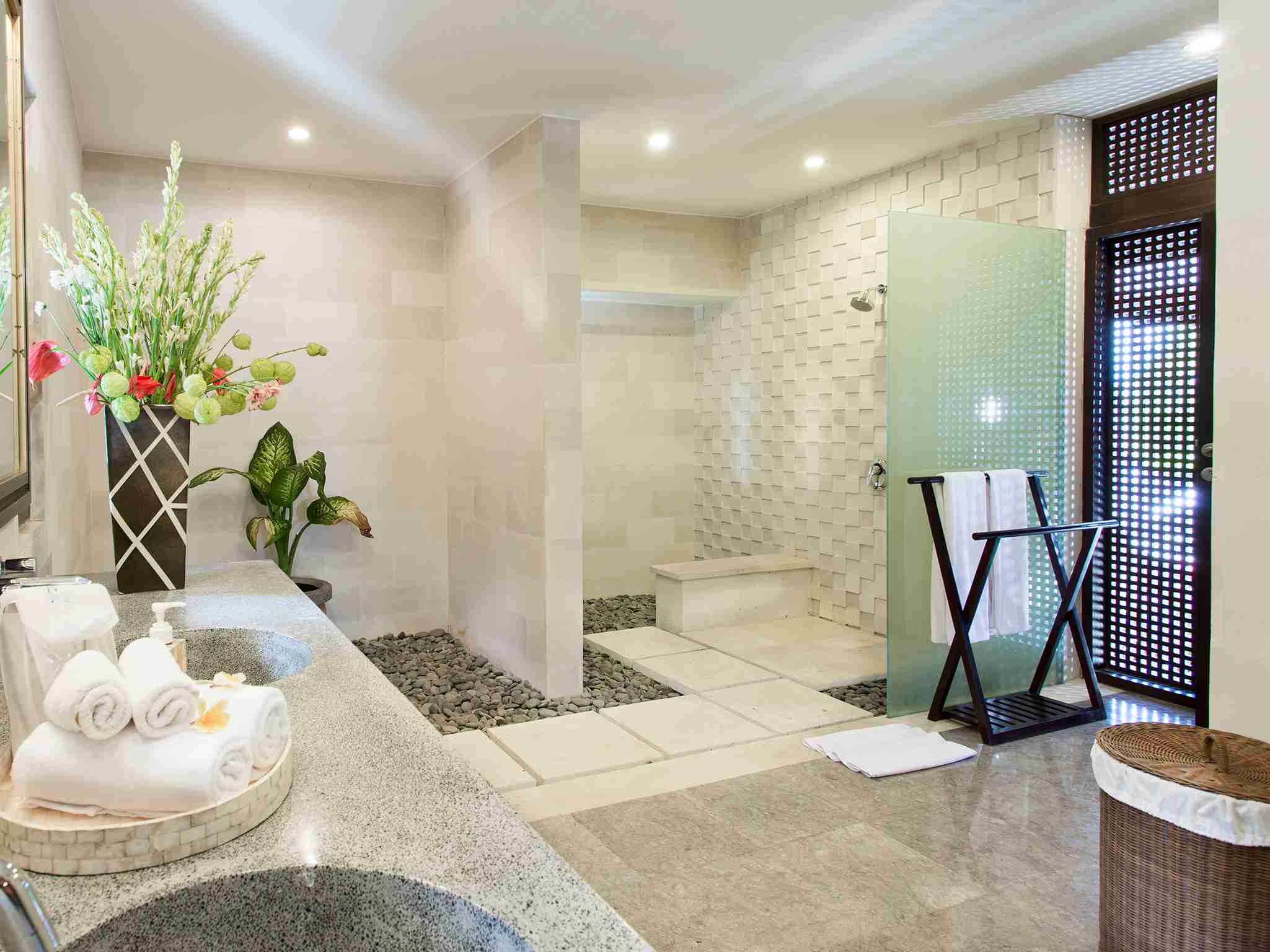 Bayu Gita Residence - Bedroom two ensuite