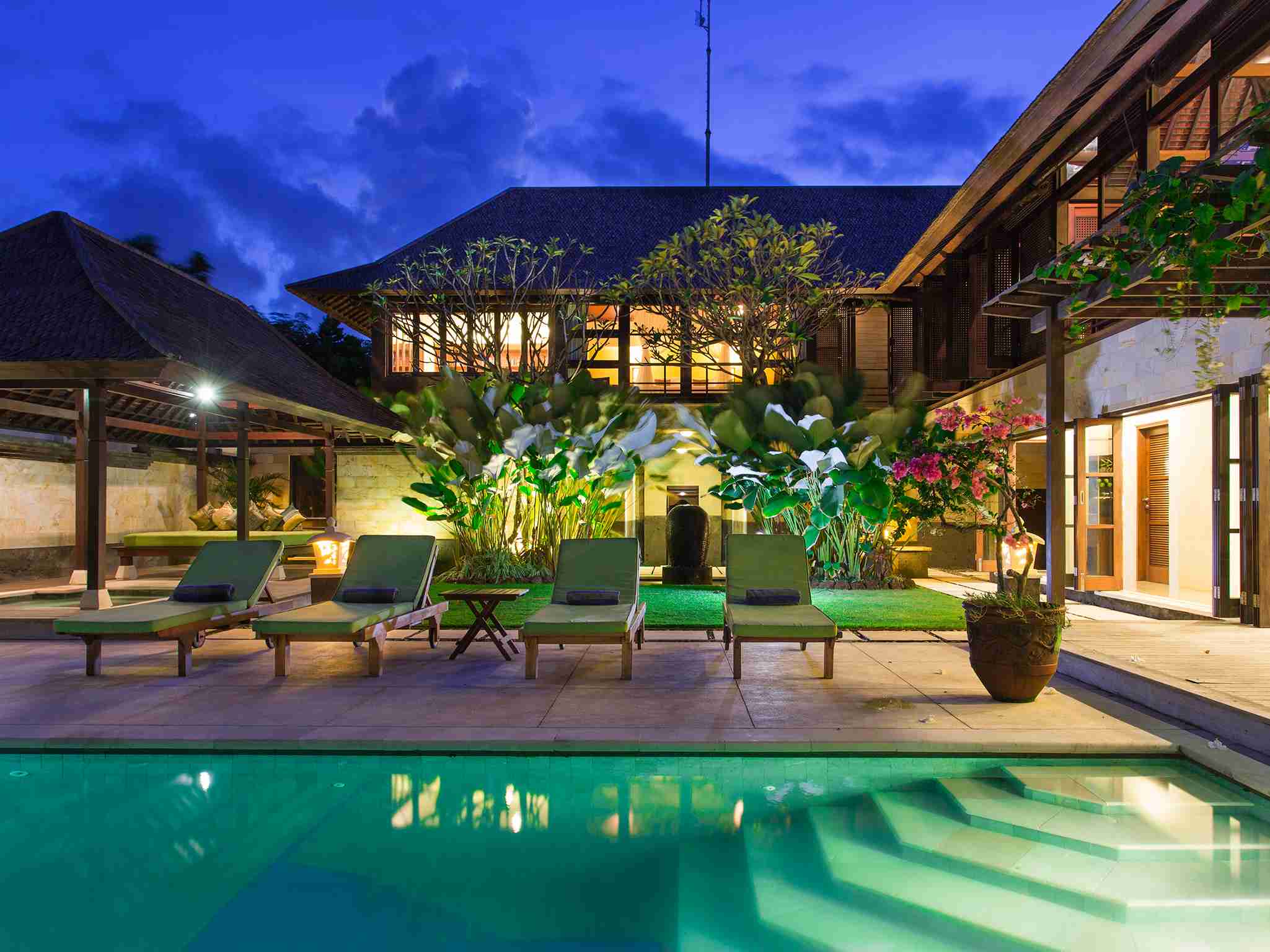 Bayu Gita Residence - The villa lit up at night