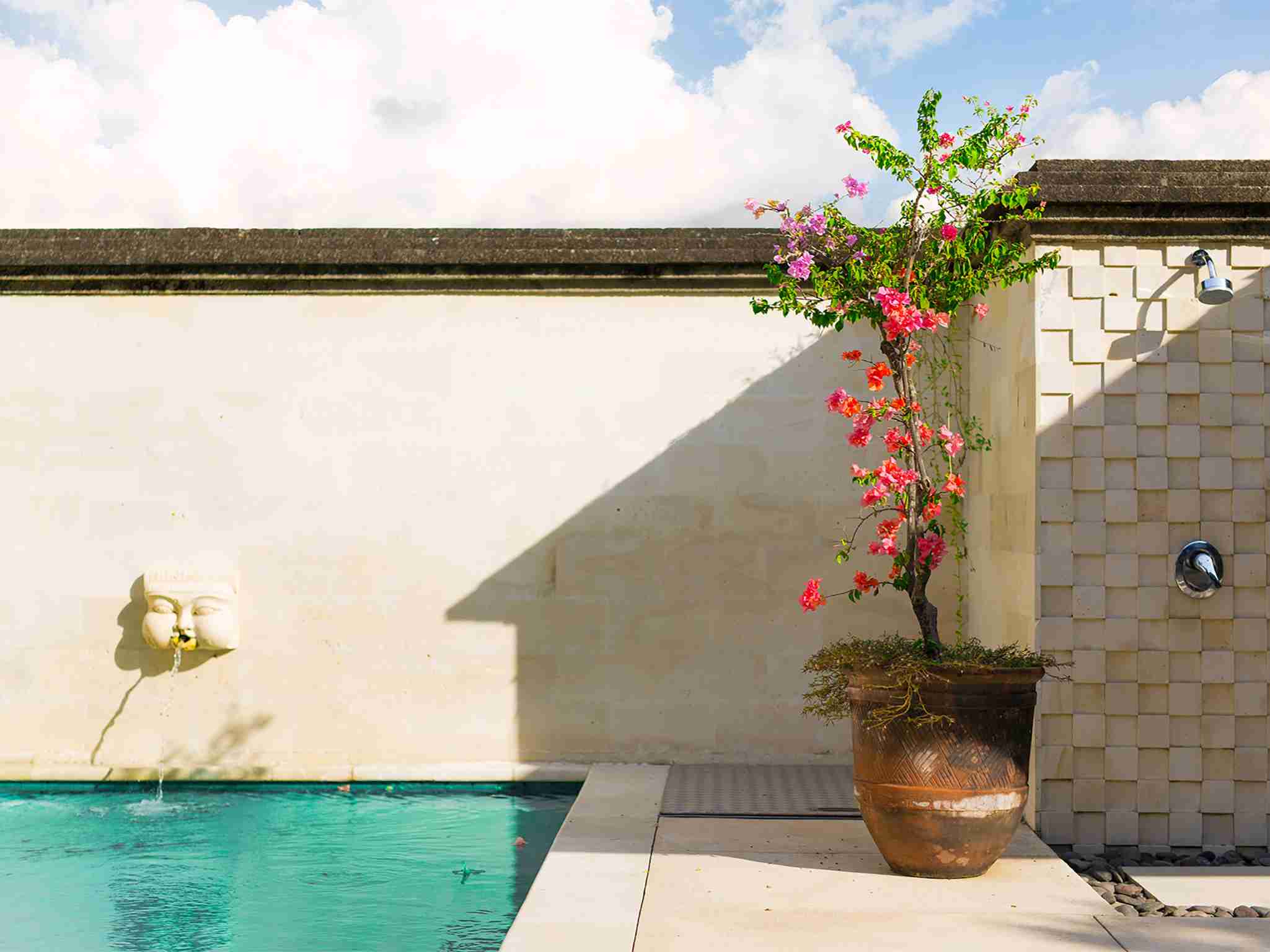 Villa Bayu Gita Residence - Pool shower