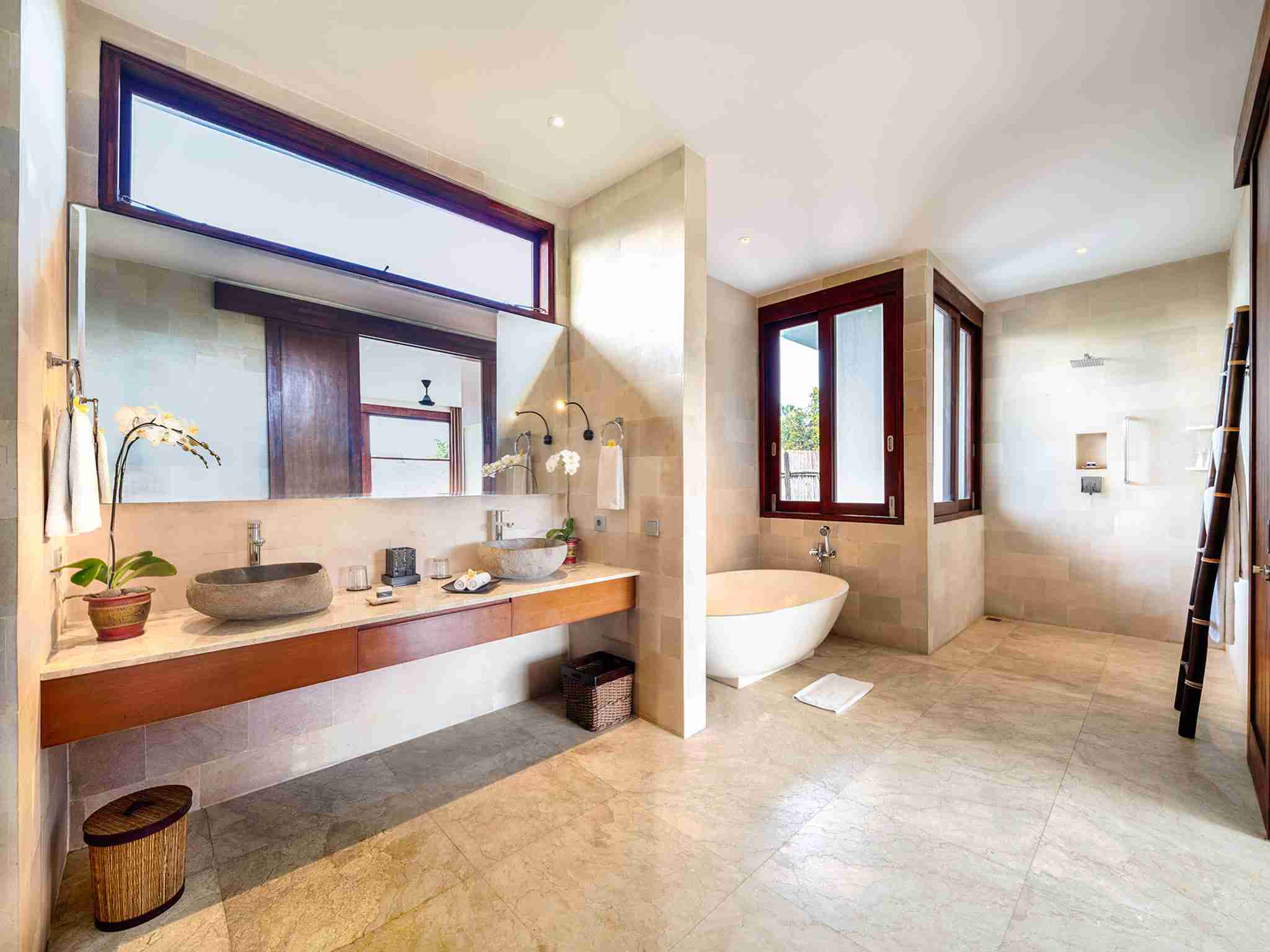 Casa Brio - Guest bathroom 2