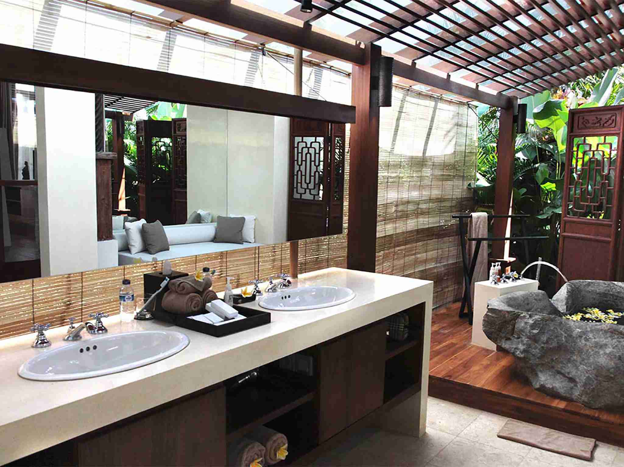 Villa Amy - Master bathroom