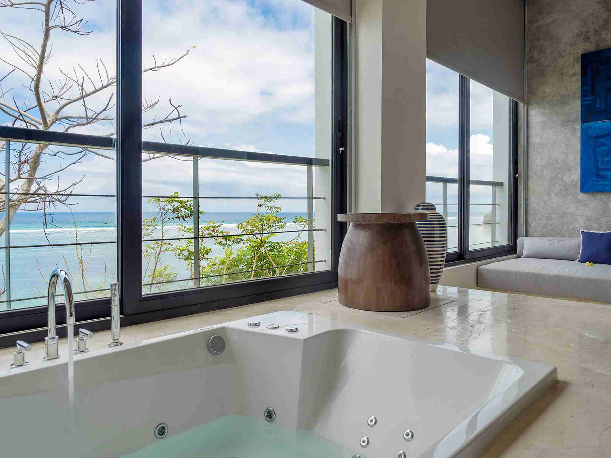 Grand Cliff Nusa Dua -  Honeymoon suite jacuzzi