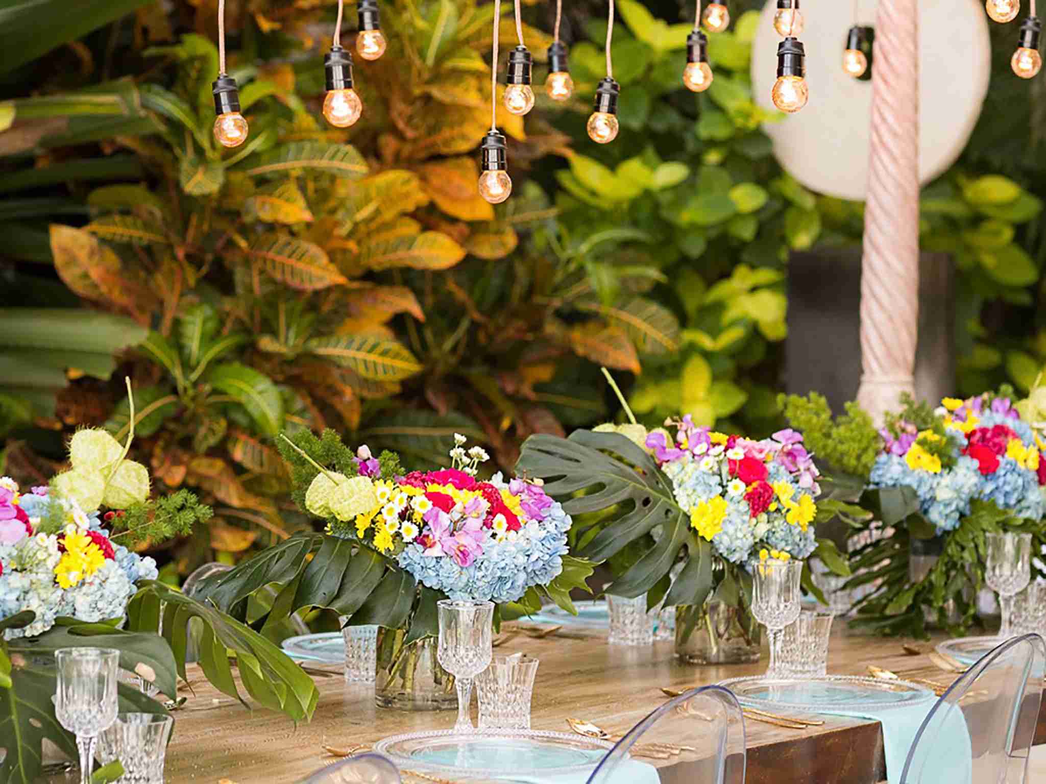 Grand Cliff Front Residence - Flowers