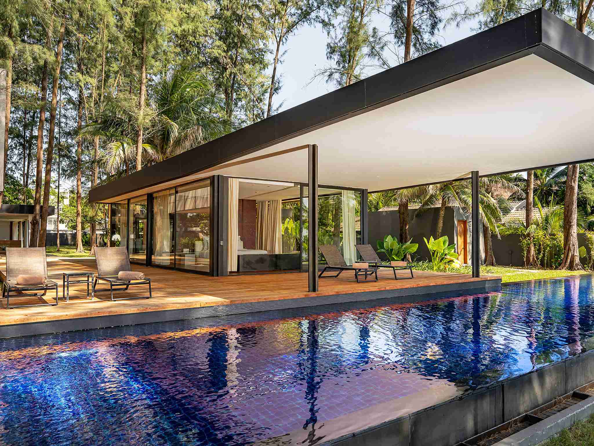 Grand Villa Noi - Luxurious escape