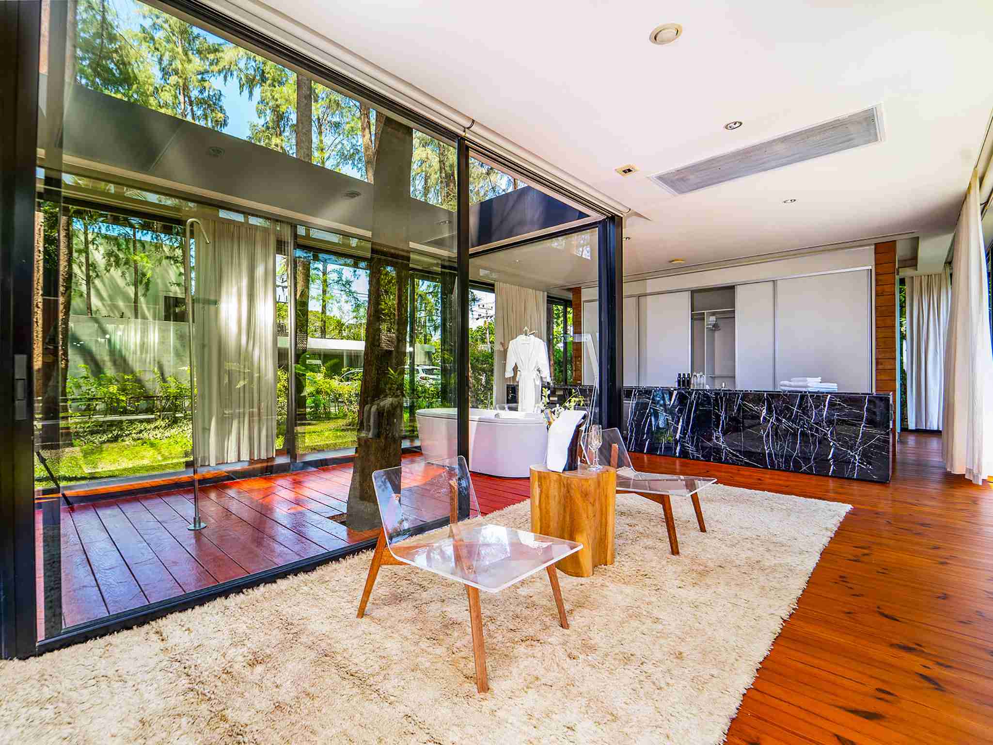 Grand Villa Noi - Elegant simplicity, master suite D