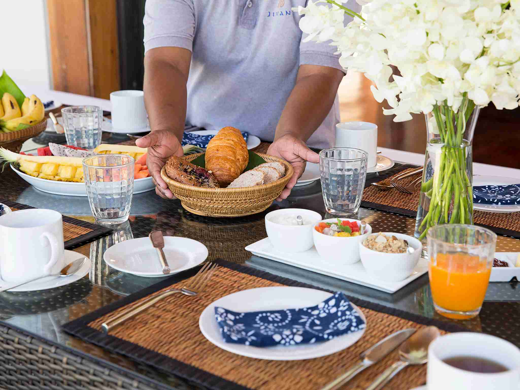 Villa Shanti - Food prep