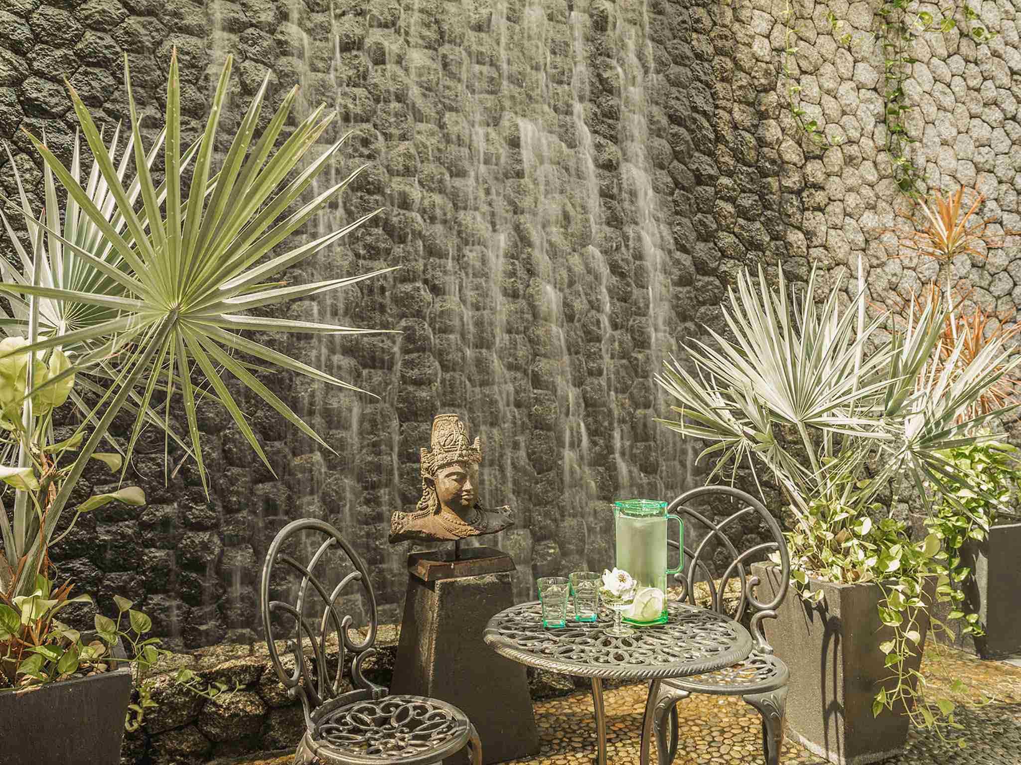 Villa Amanzi - Soothing water features