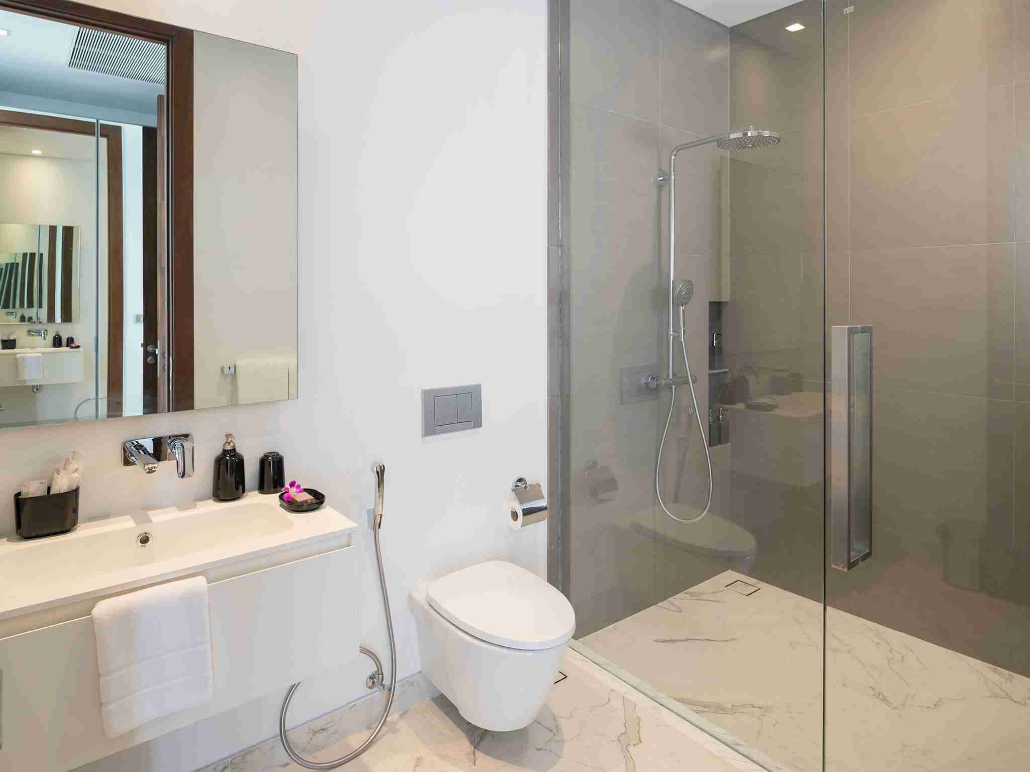 Malaiwana Duplex - Ensuite shower