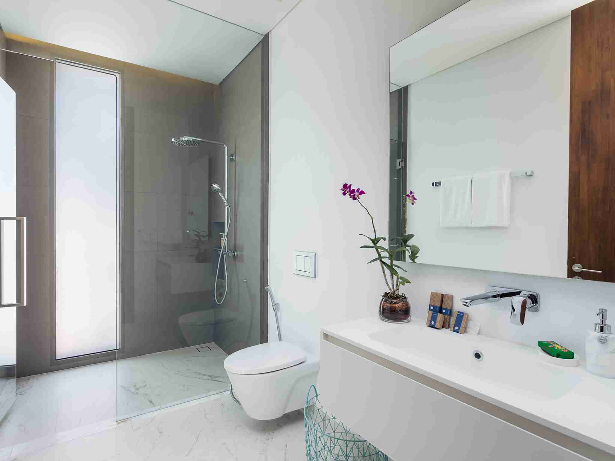 Malaiwana Duplex - Guest bathroom two
