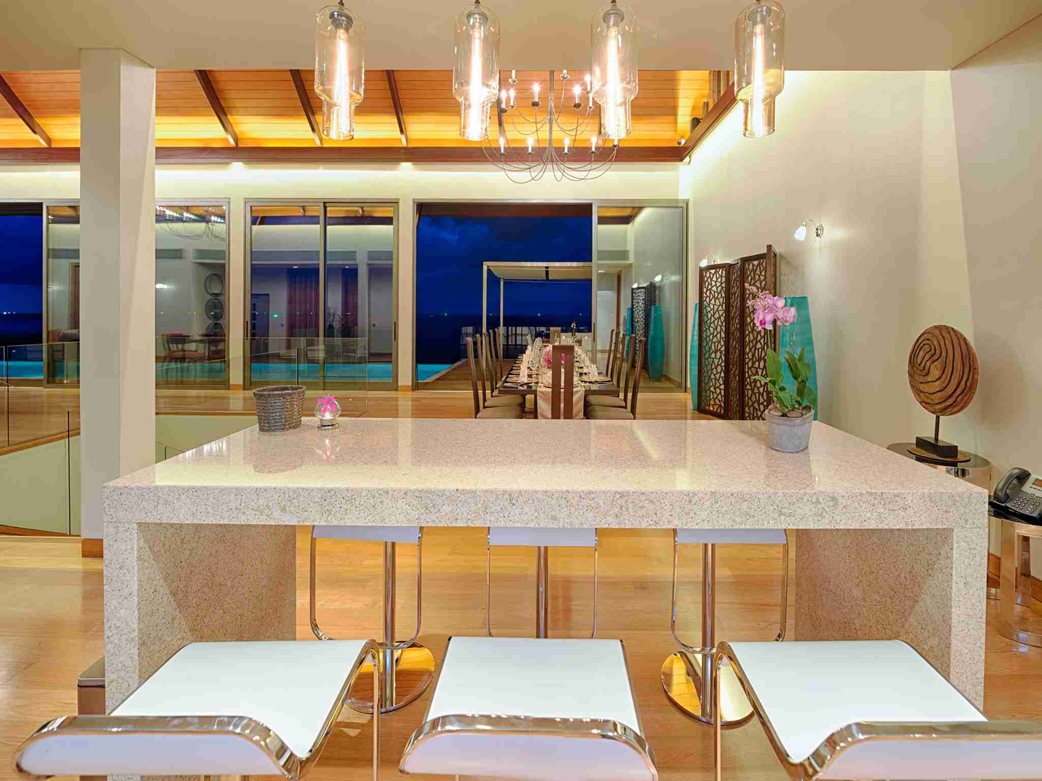 Villa Haleana - Entertain in luxury