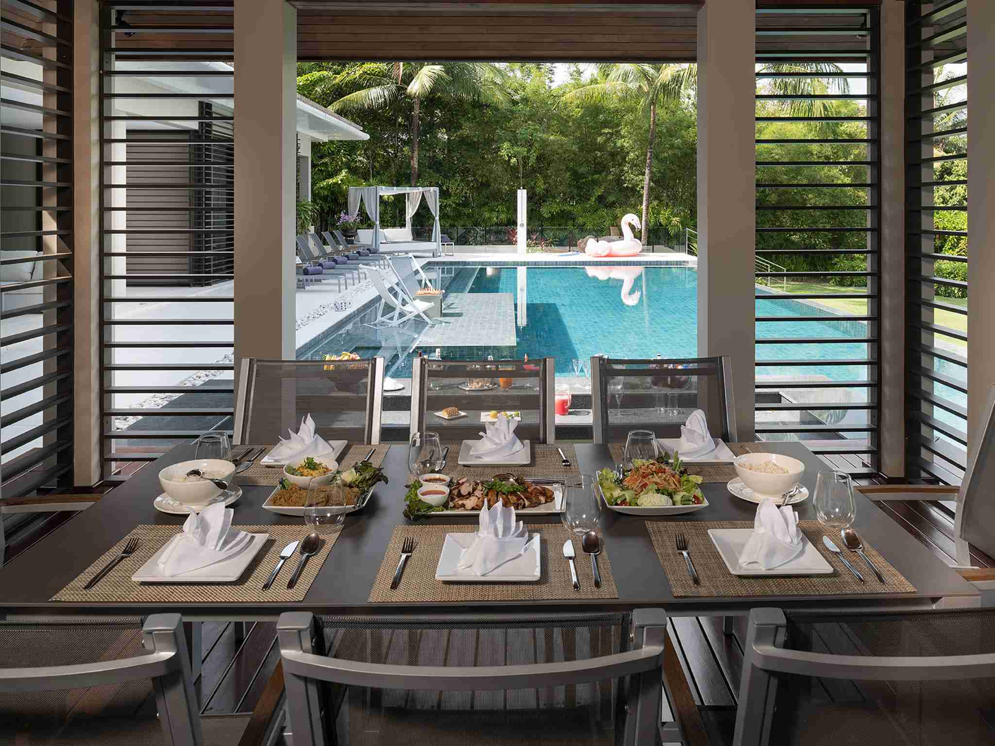Naam Sawan - Poolside dining table
