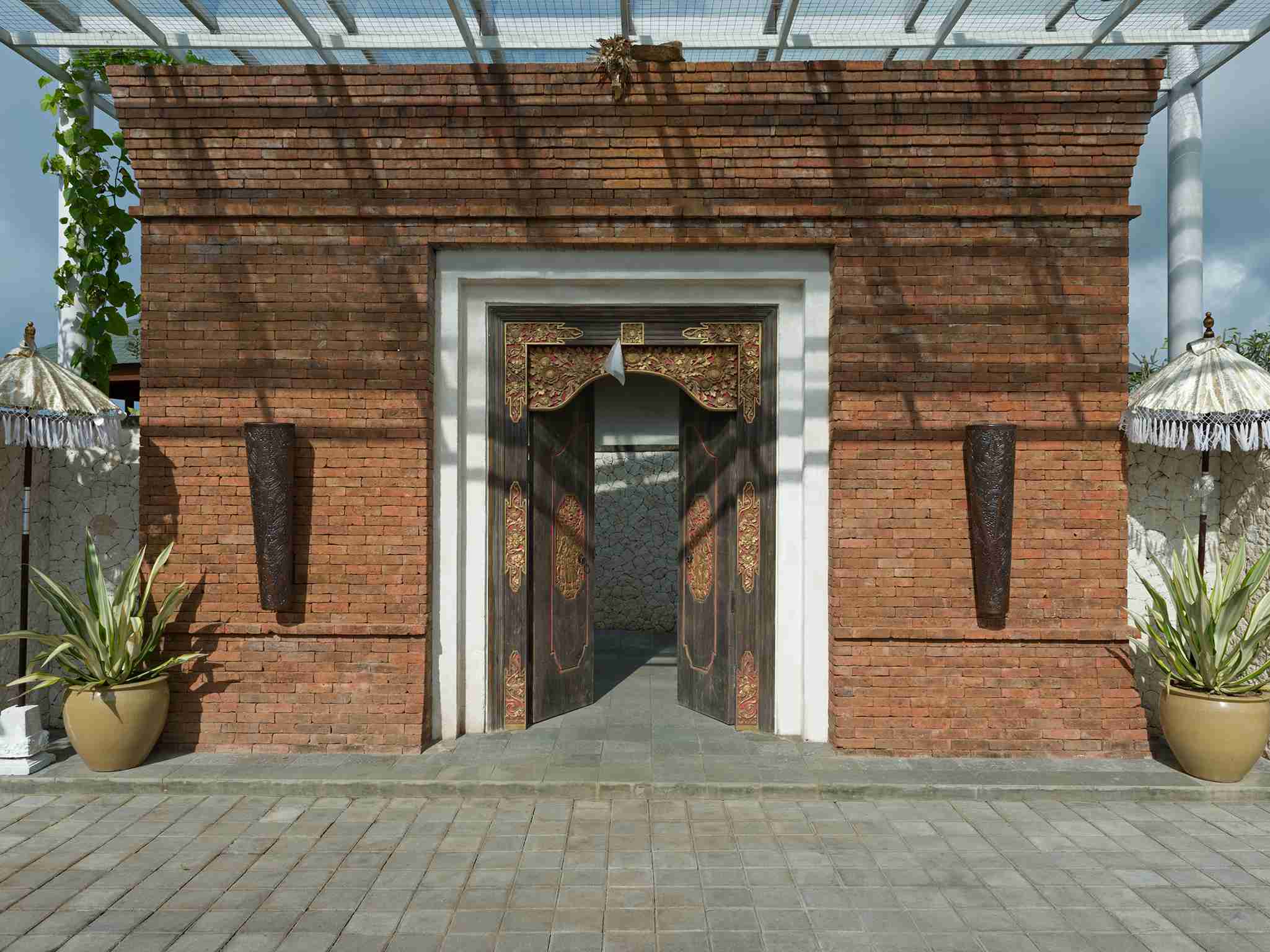 Pandawa Cliff Estate - Villa Marie - The entrance