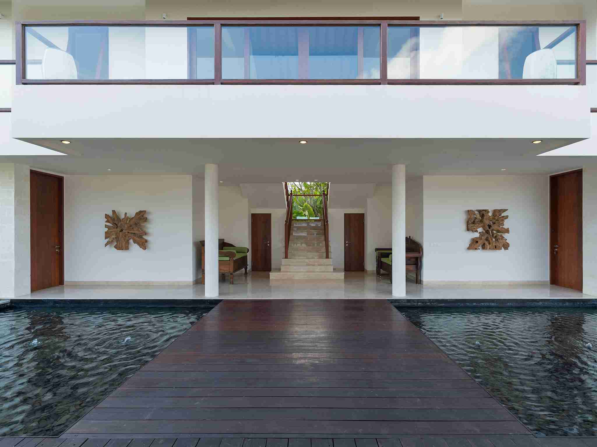 Pandawa Cliff Estate - Villa Marie - Villa walkway