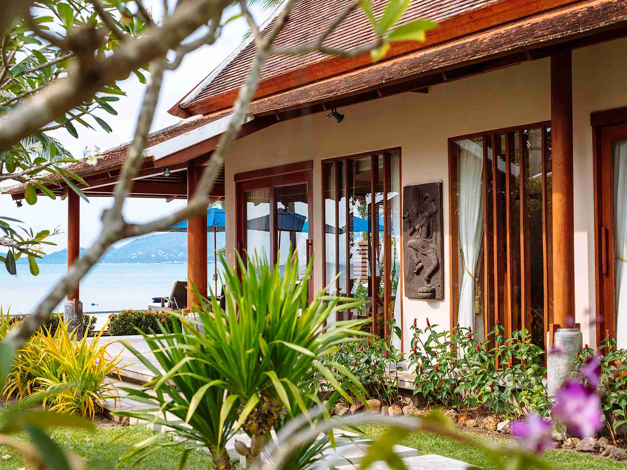 Tawantok Beach Villas - Villa 2 - Greenery surrounds