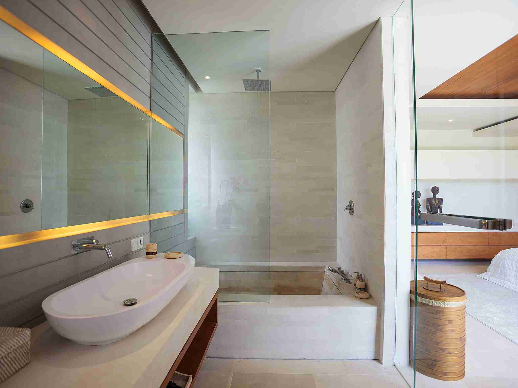 The Iman Villa - Guest bedroom two bath