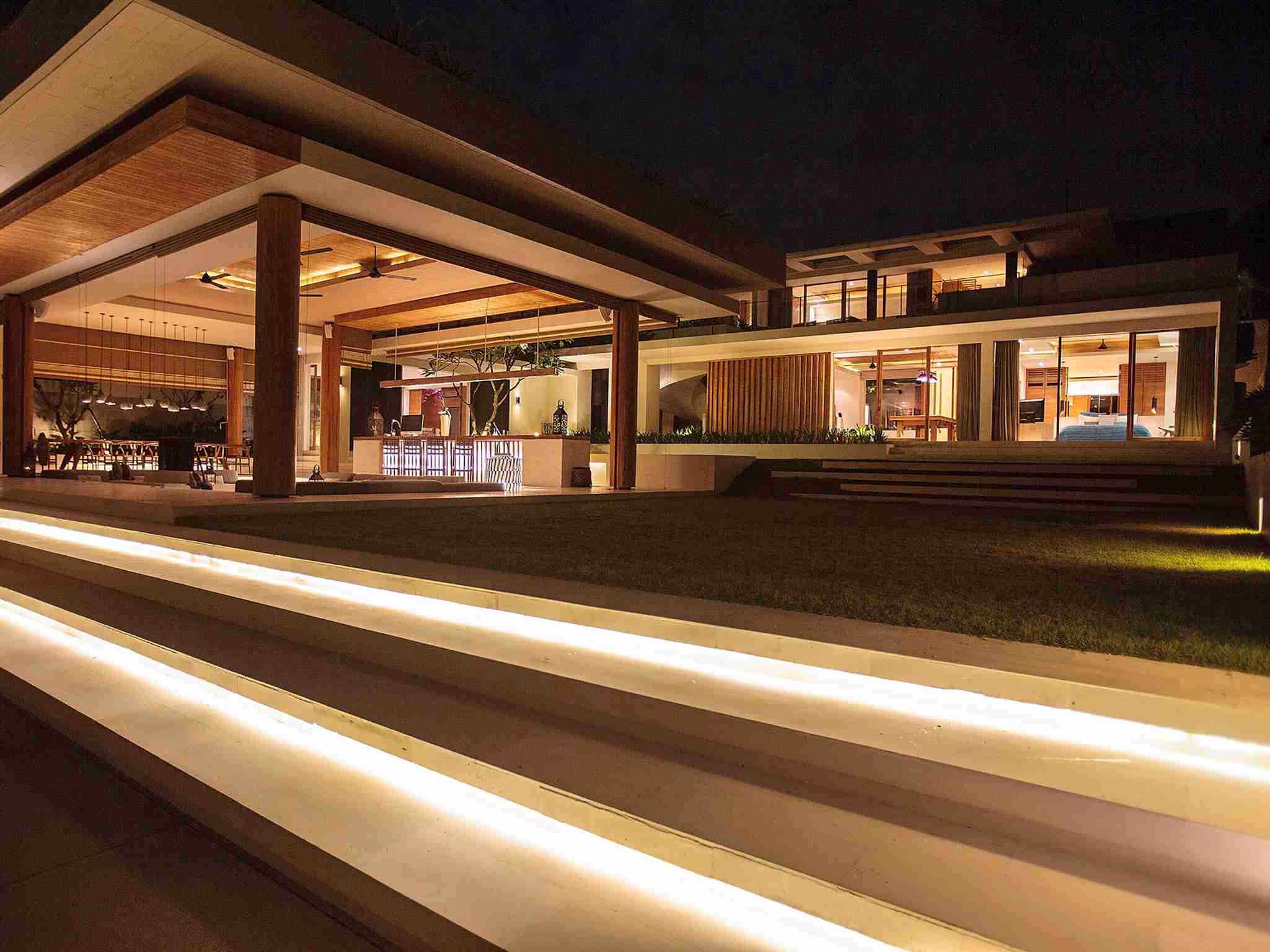 The Iman Villa - Night scene