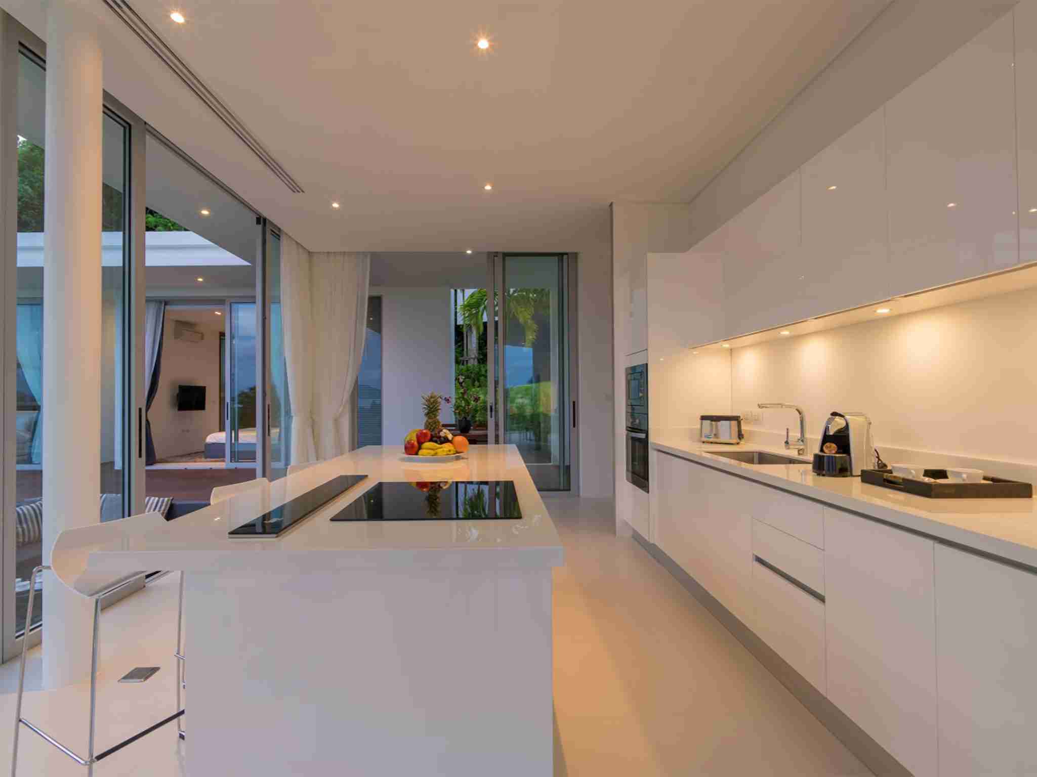 Villa Abiente - Modern kitchen design