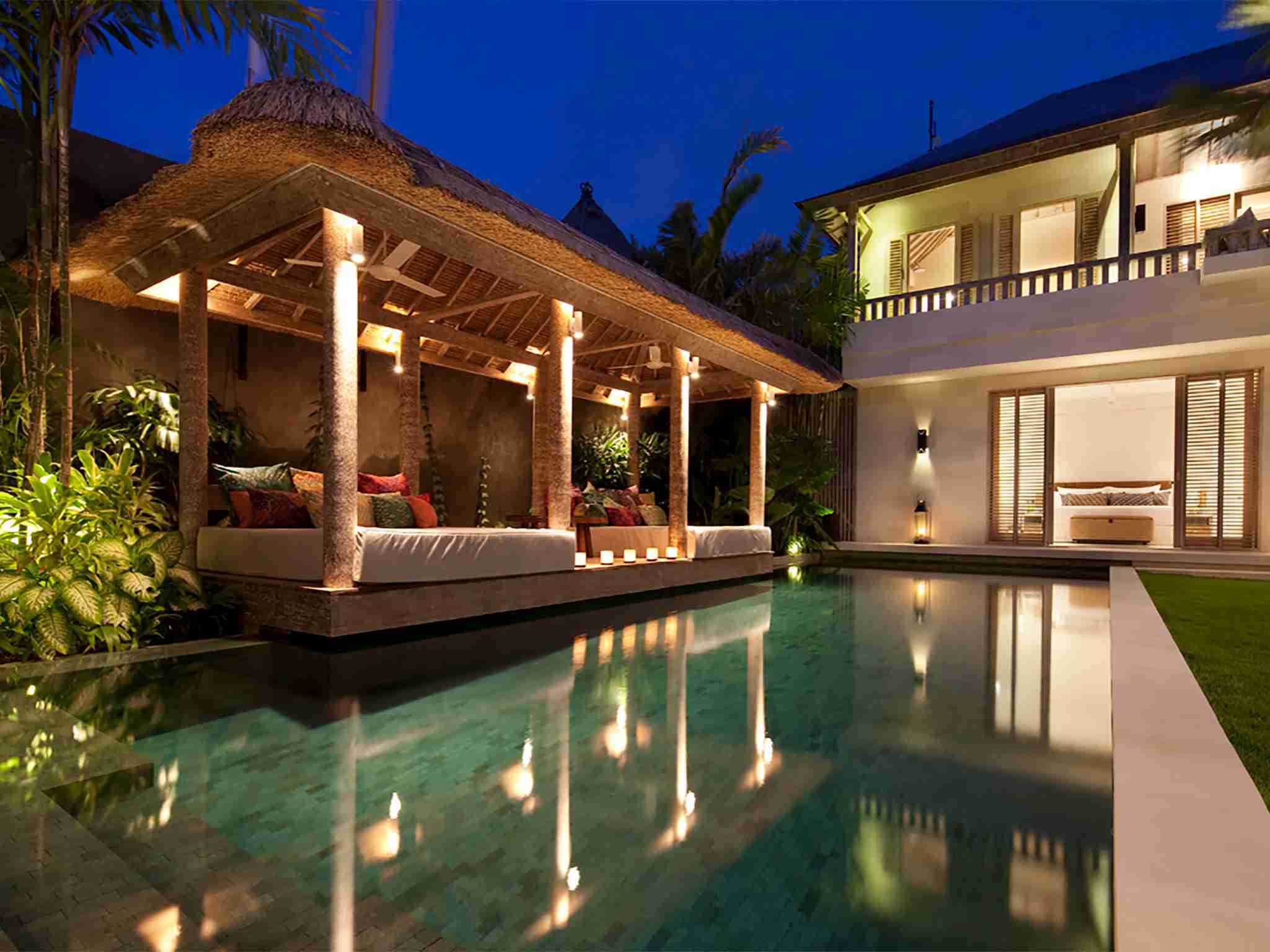 Villa Adasa - Pool at night