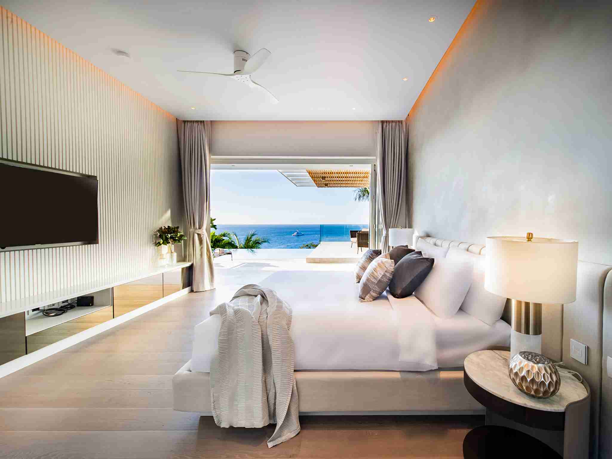 Villa Borimas - Master bedroom with stunning view