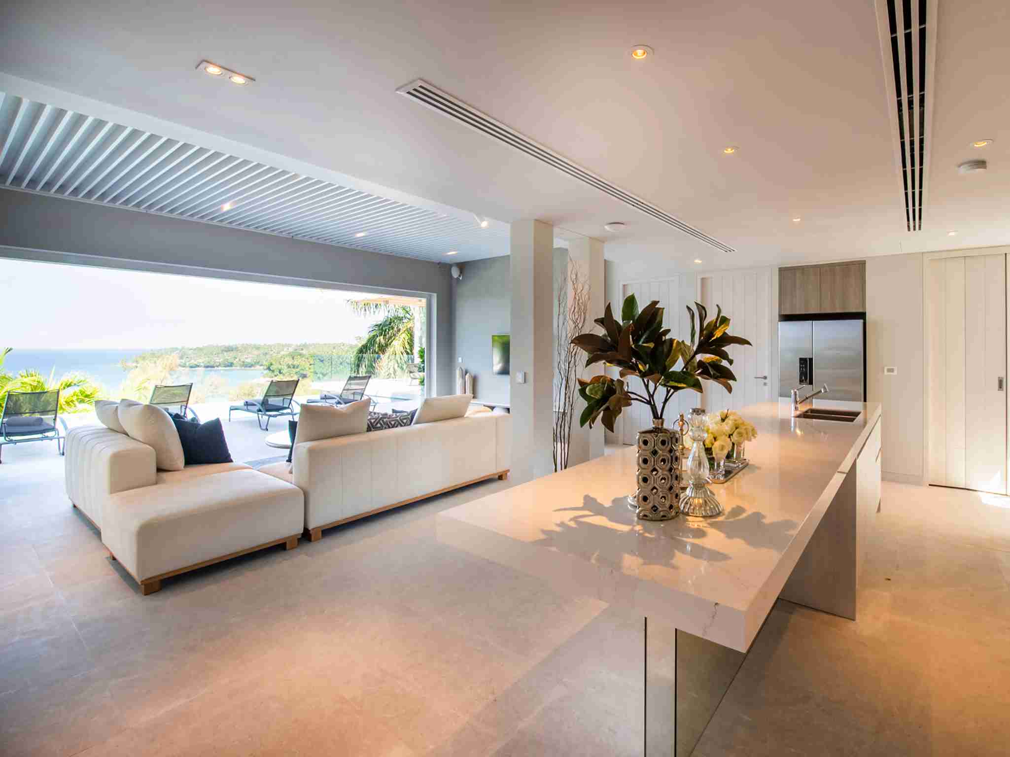 Villa Borimas - Kitchen and living area preview