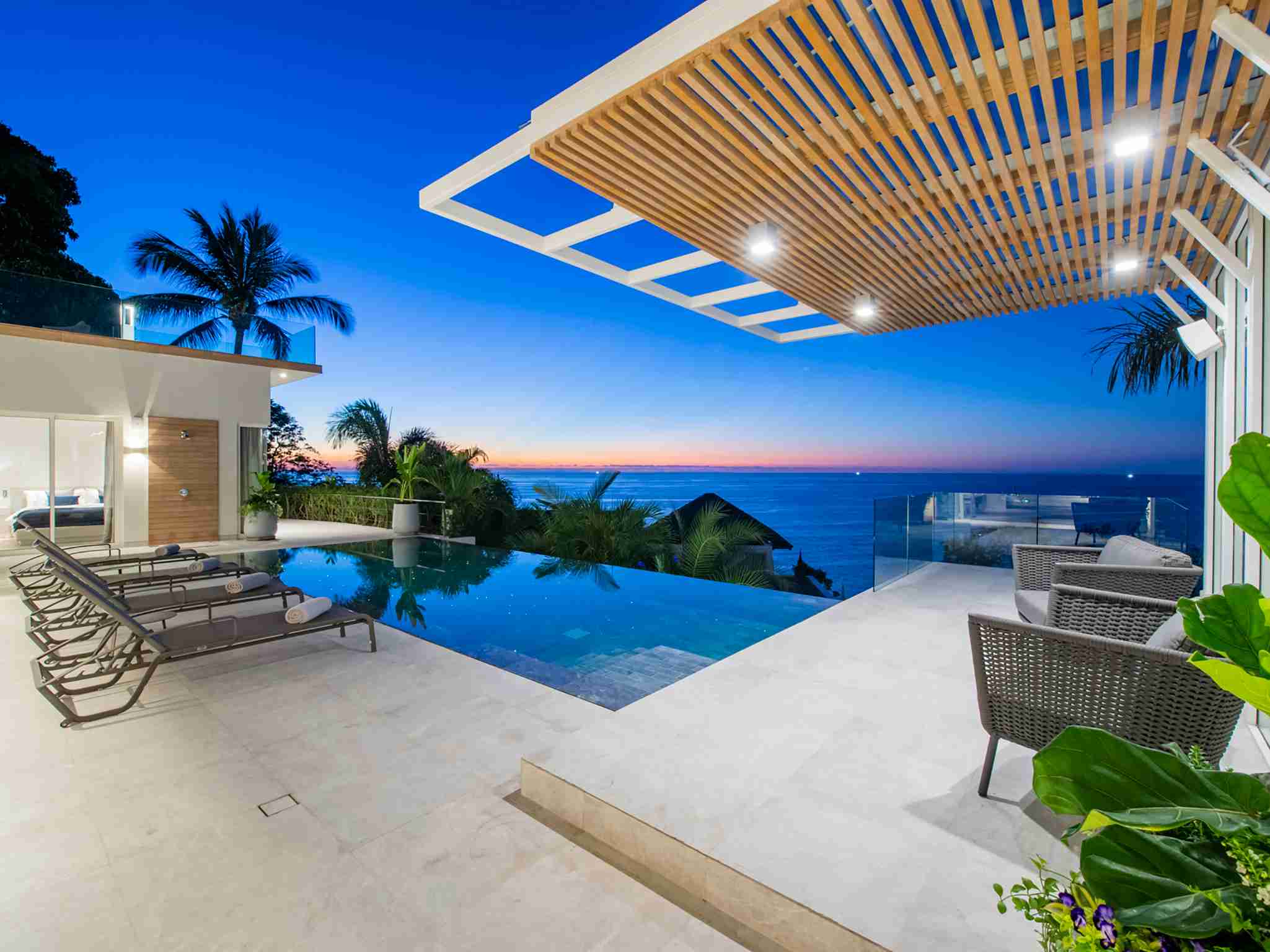 Villa Borimas - Stunning ambience at night