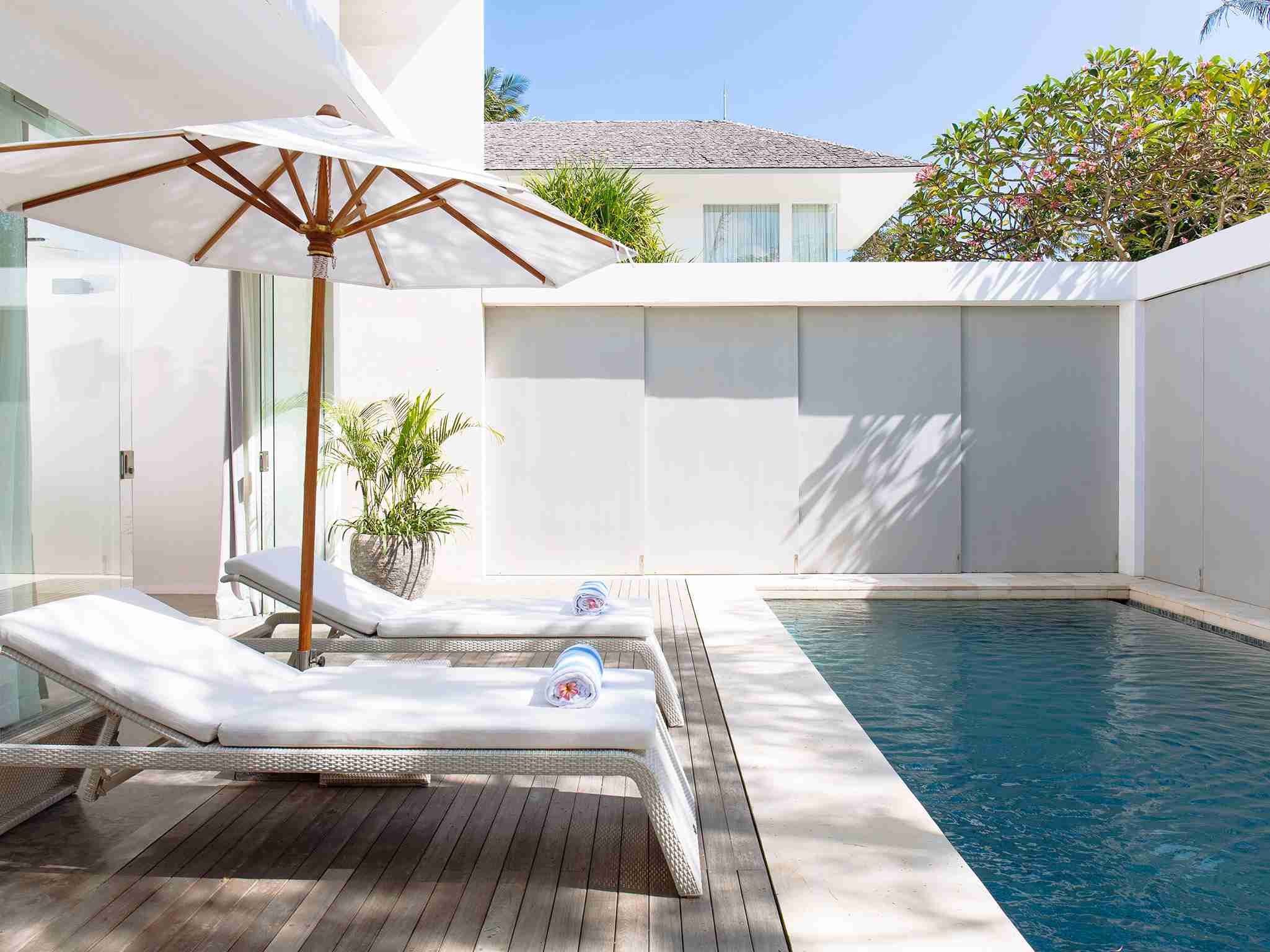 Villa Canggu - Villa North poolside