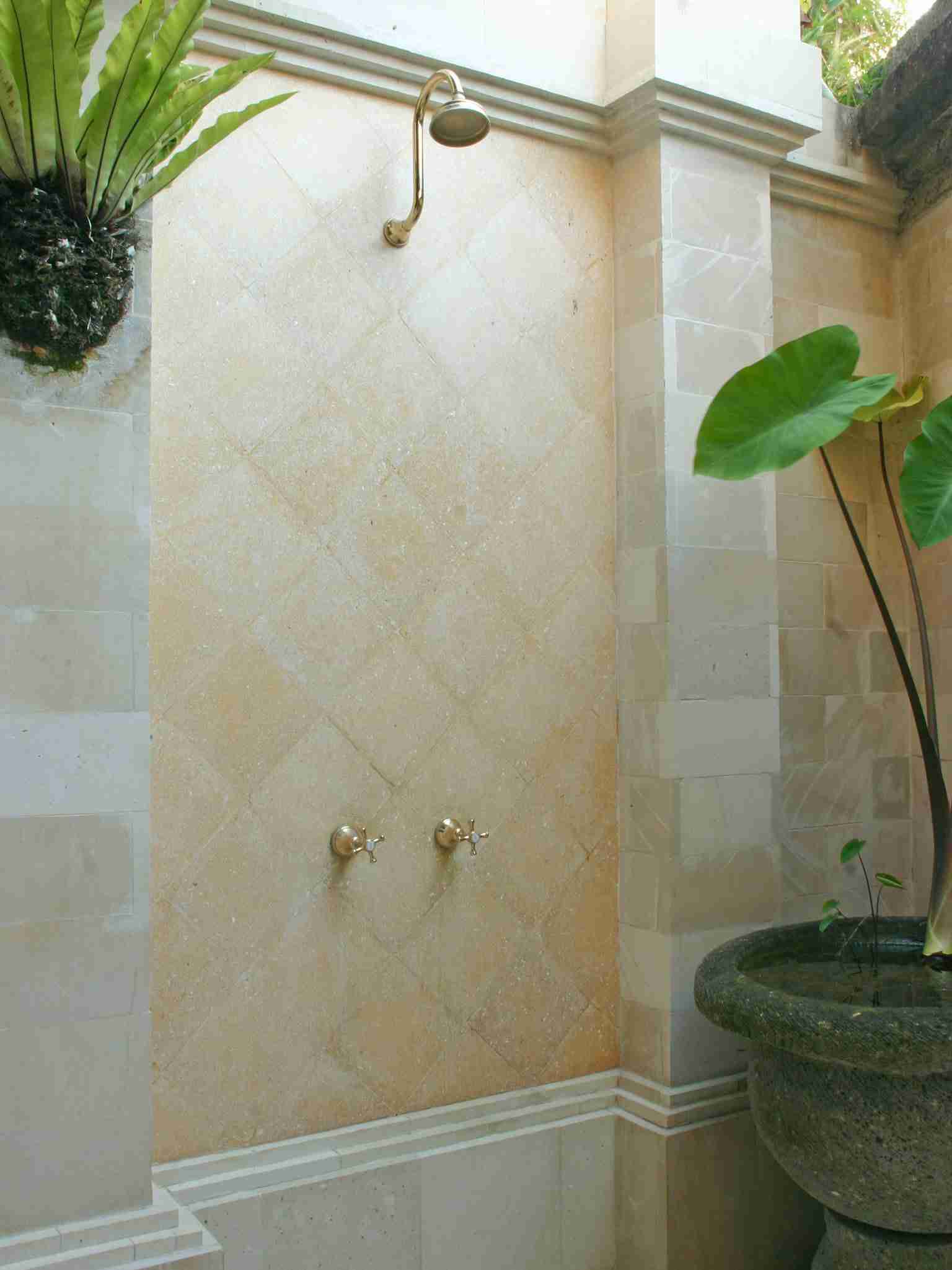 Villa Cemara - Outdoor shower
