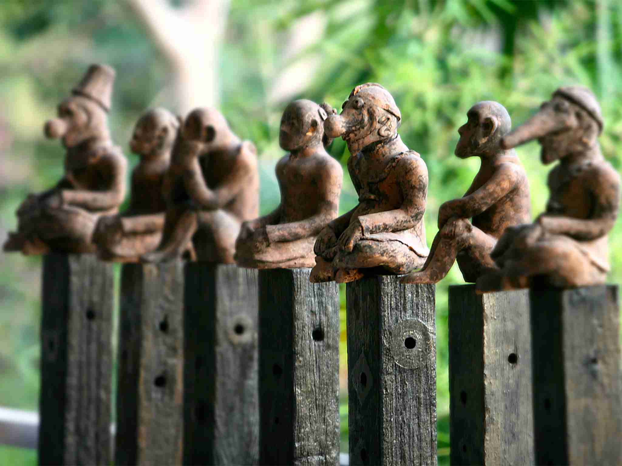 Villa Kalyani - Art figurines