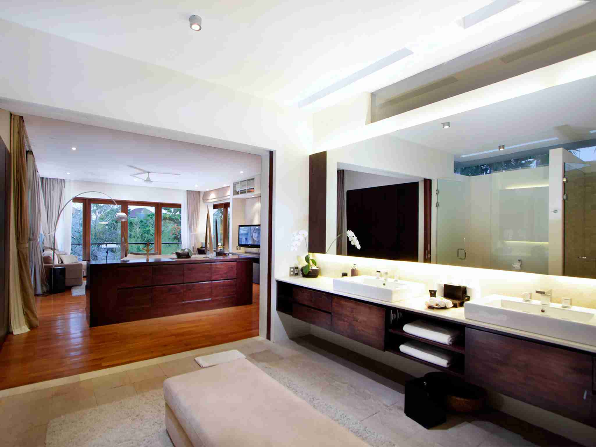 Villa Kalyani - Master bedroom ensuite