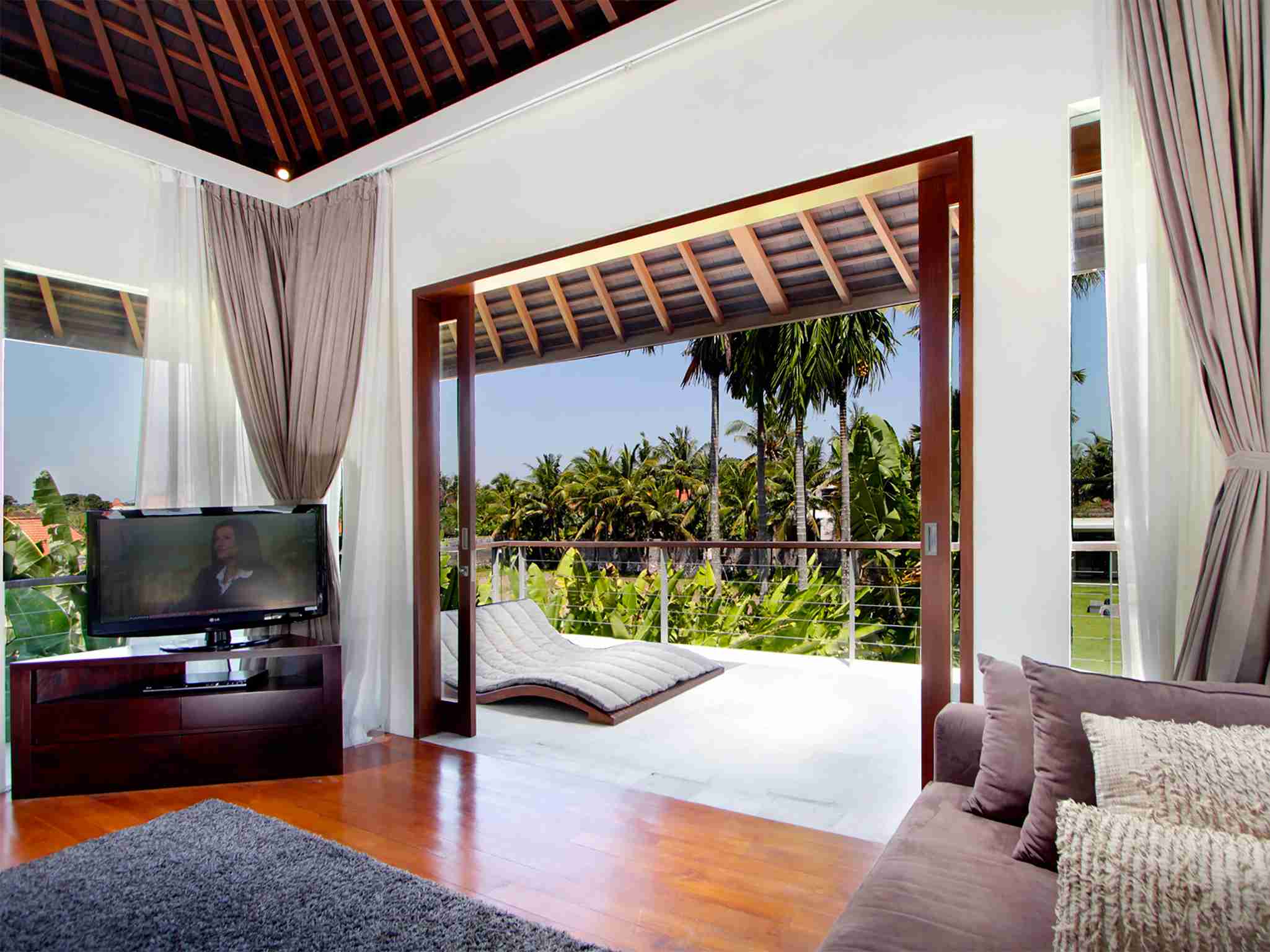 Villa Kalyani - Second master bedroom with terrace