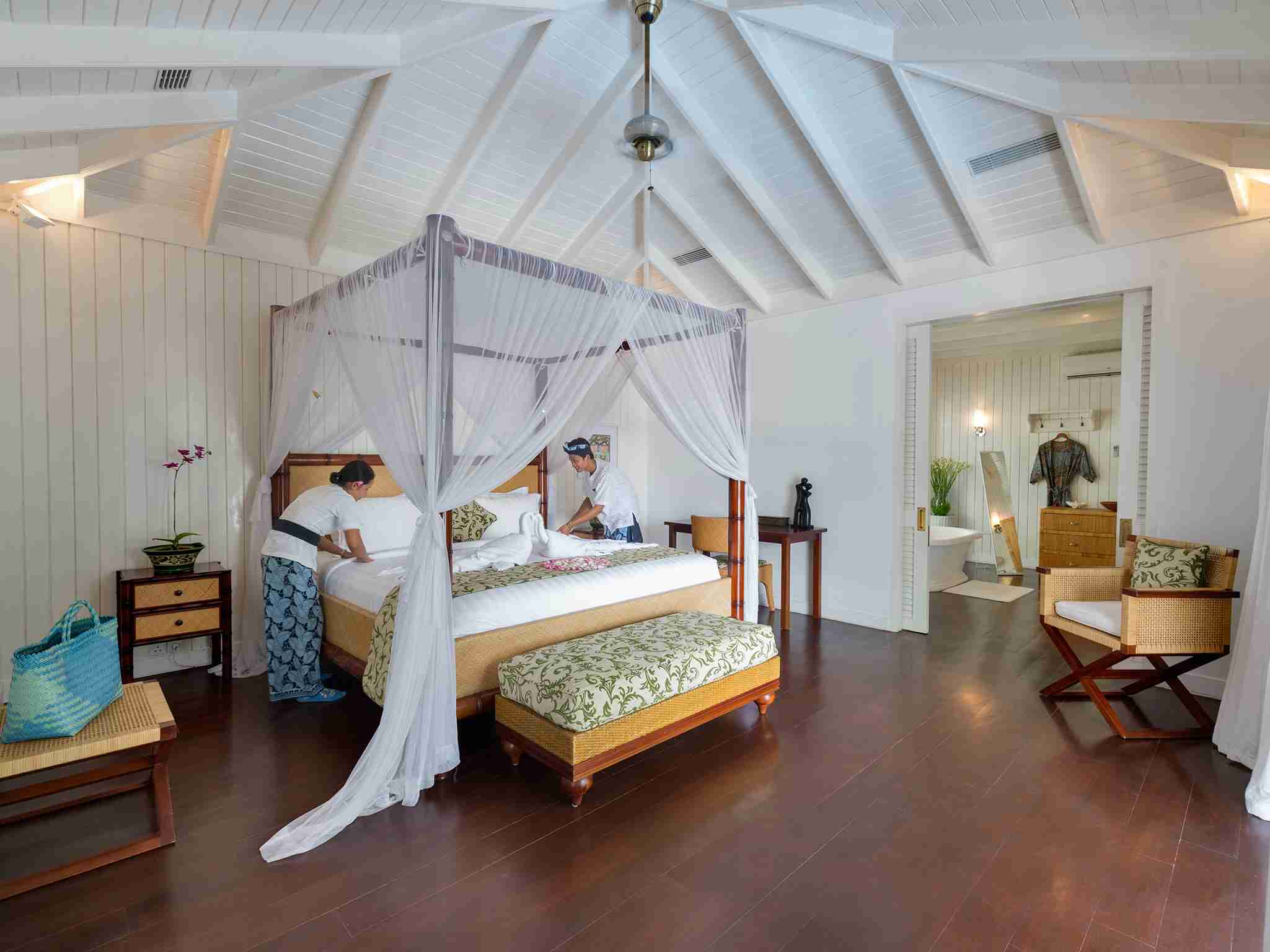 5. Villa Lulito - Master bed being made