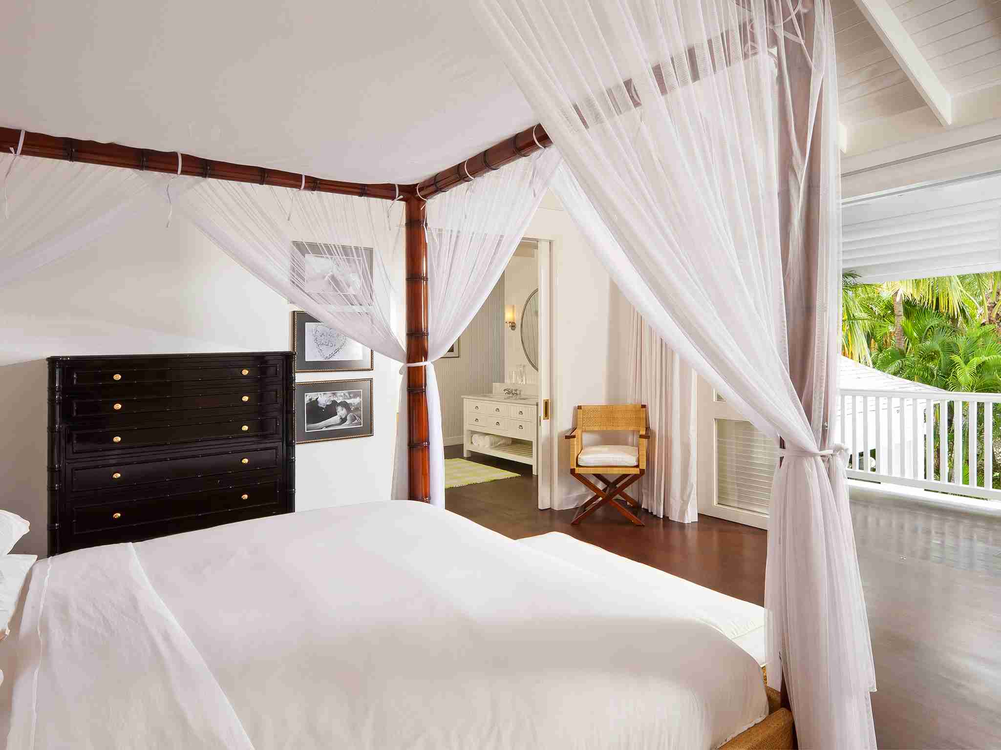 9. Villa Lulito - Bedroom view