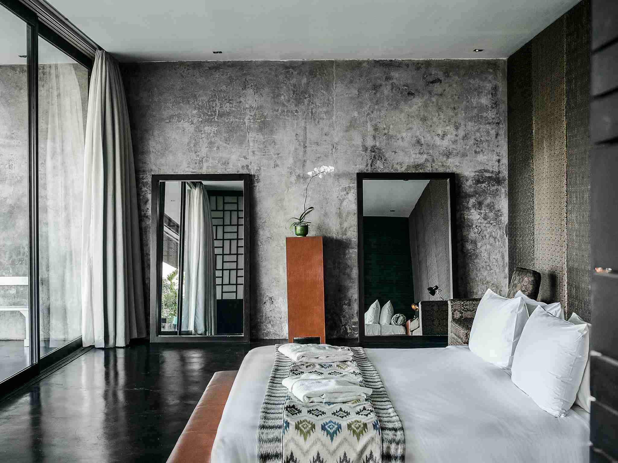 Villa Mana - Upstairs master bedroom decor