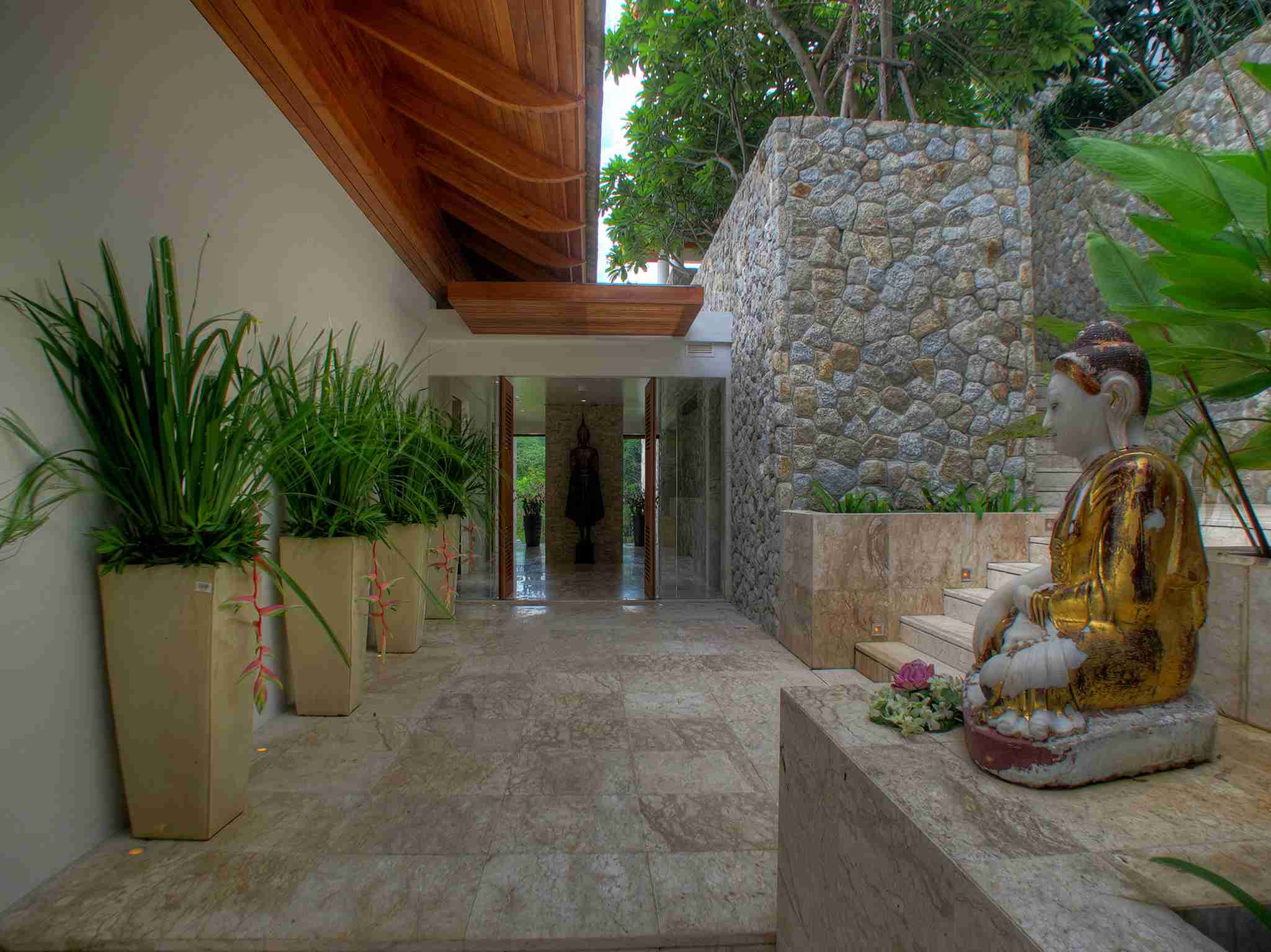 Villa Minh - Grand entrance