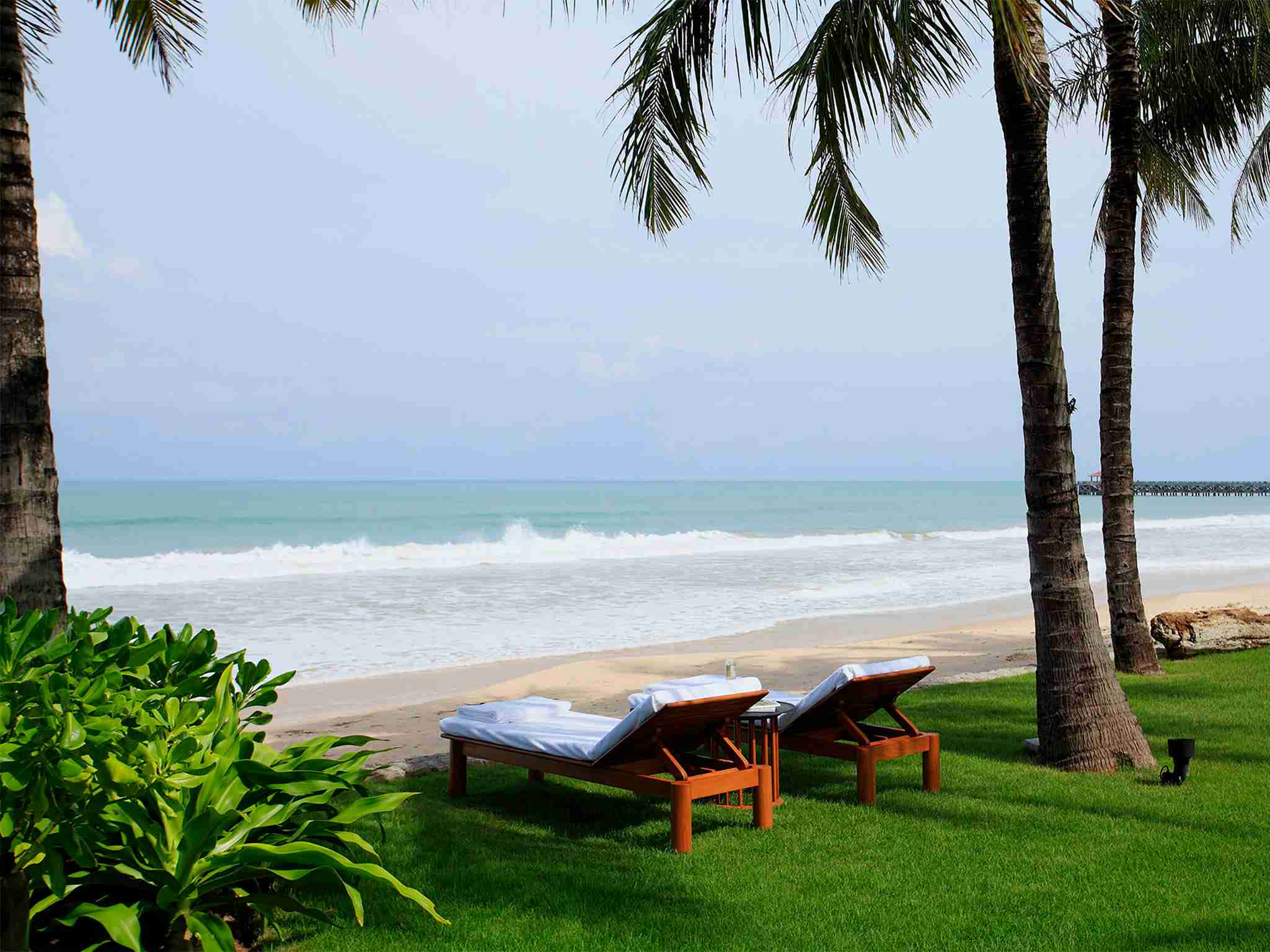 Villa Nandana - Absolute beach front
