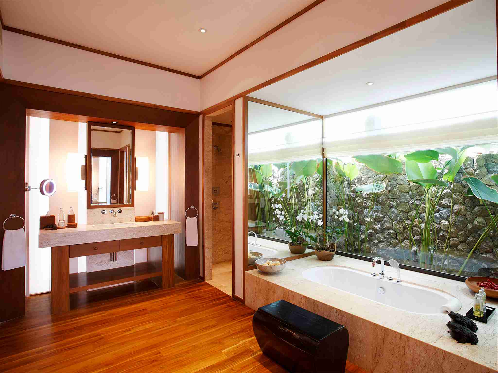 Villa Nandana - Bathroom at master bedroom