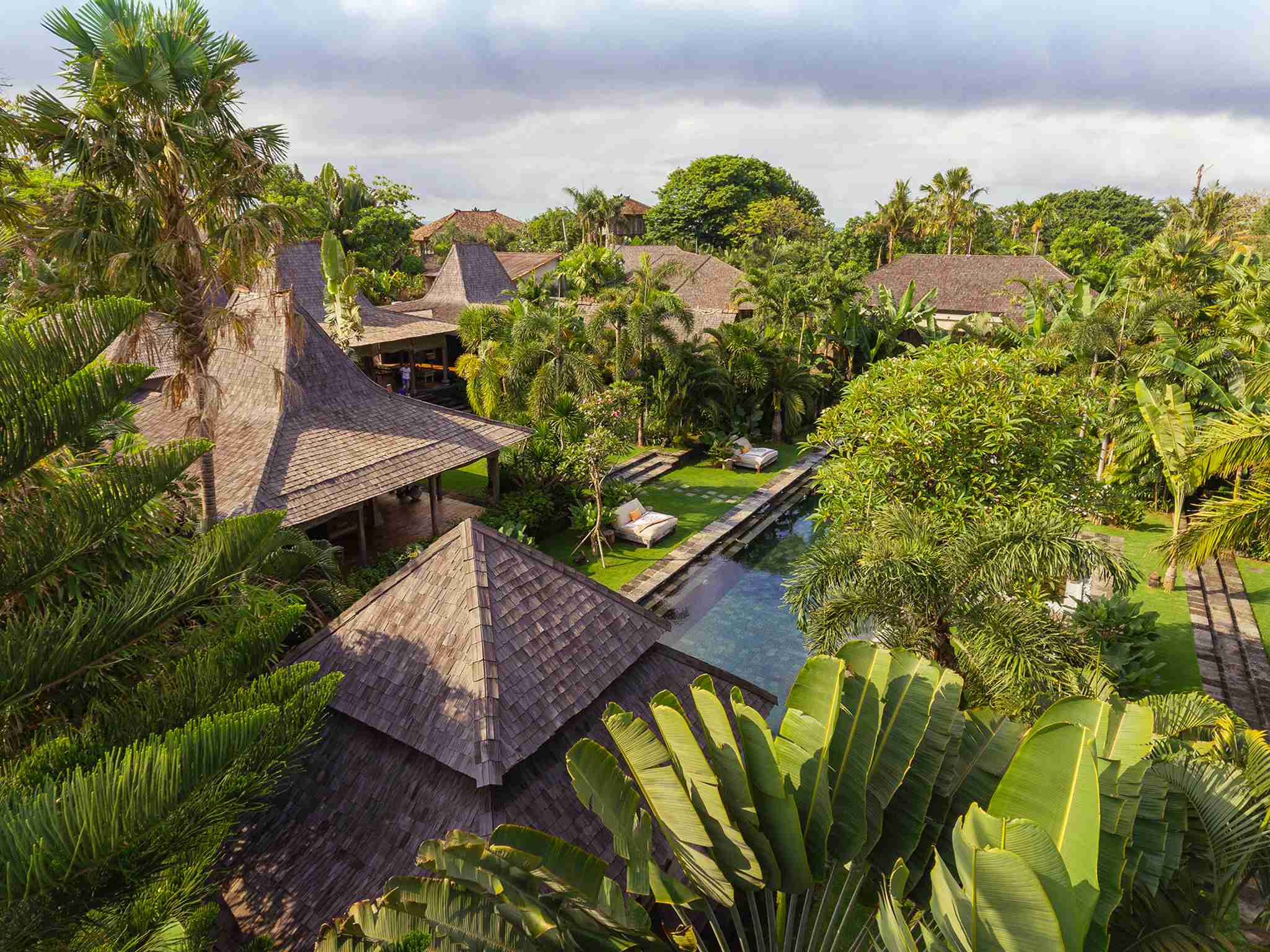 Villa Zelie - The villa and pool