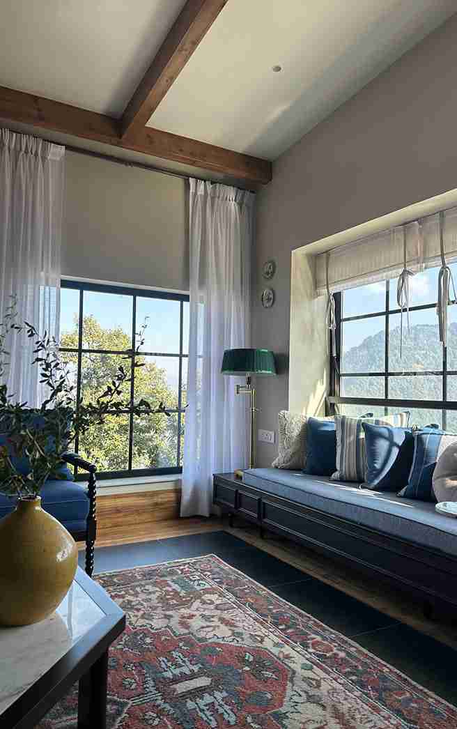 Heated Homestays with Fireplace - Mussoorie | Airyland Estate