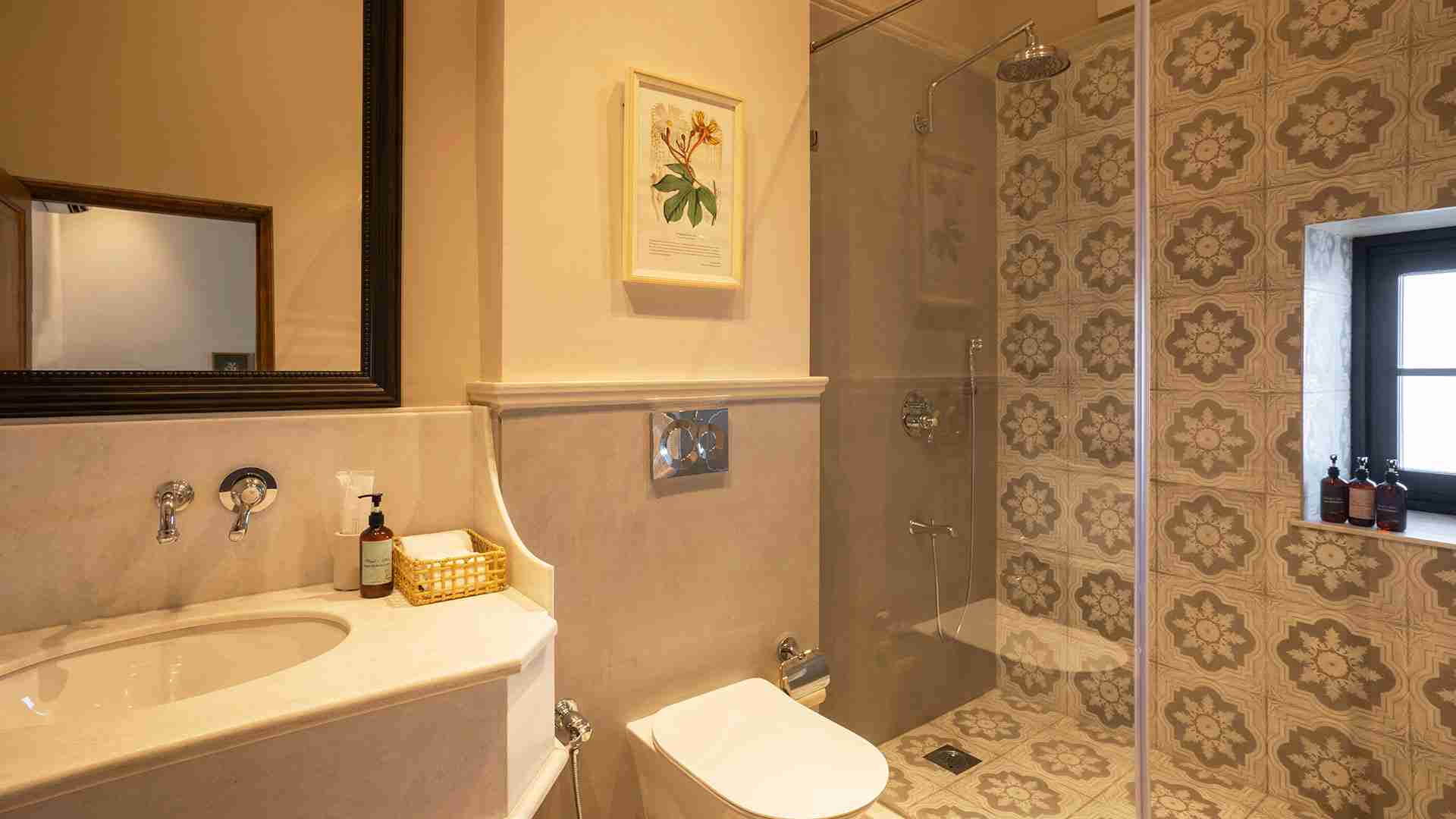 Bathroom 4 - Airyland Estate