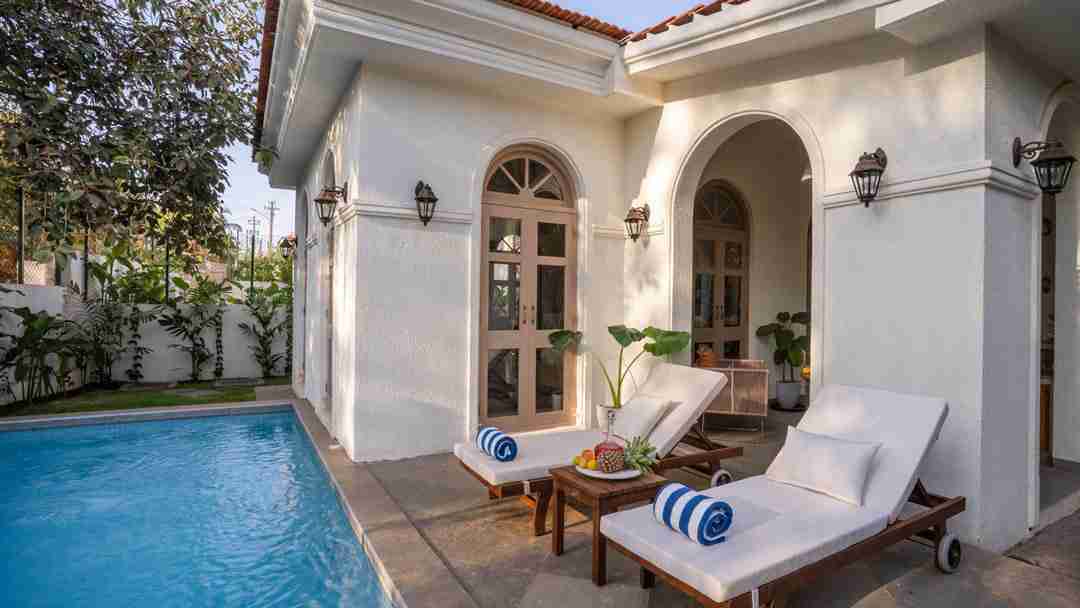 Aurelia Villa D - Poolside