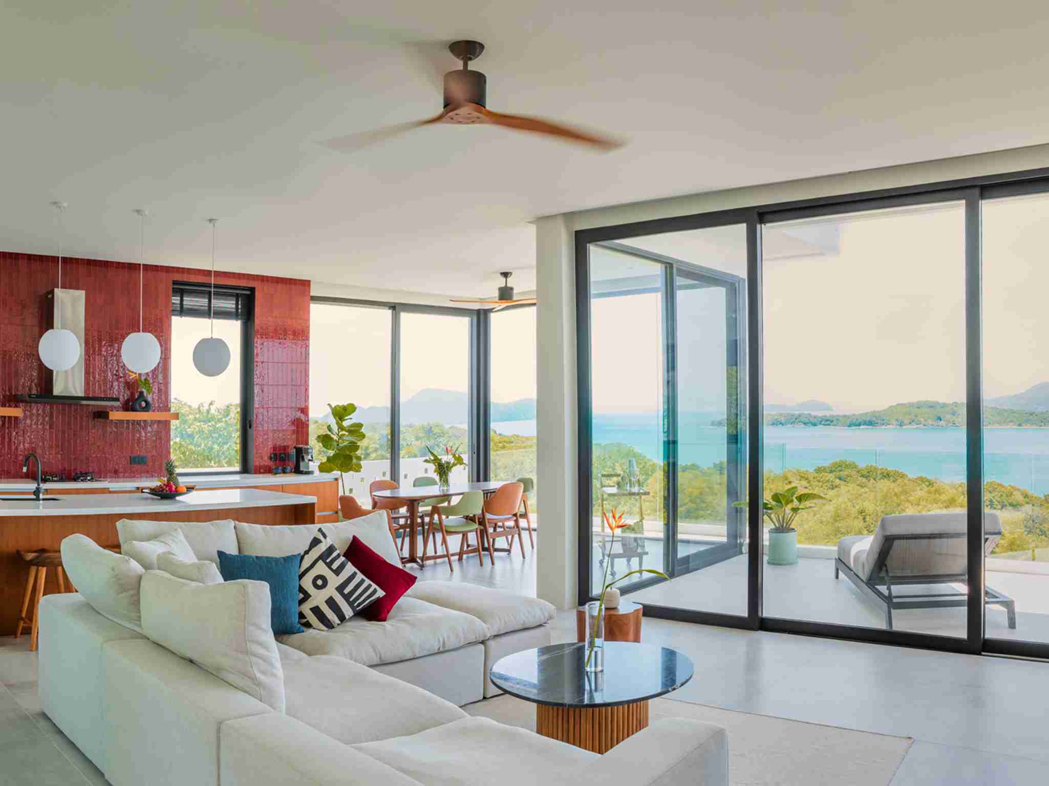 Casa Alma - Encanto - Living Room Panorama