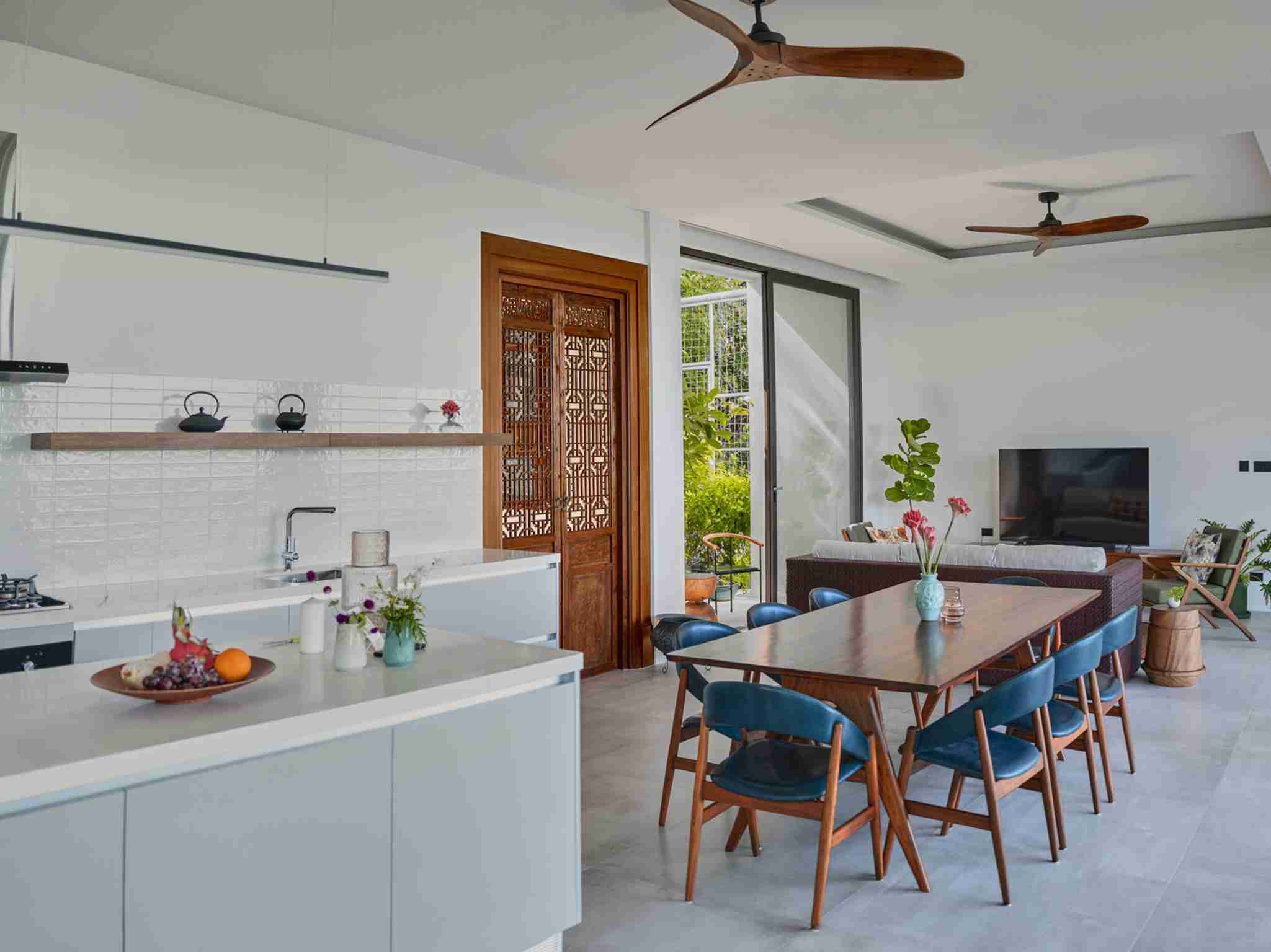 Casa Alma - Amado Dining