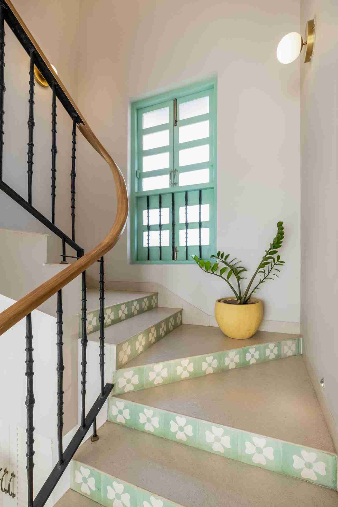 Castello Villa 5 - Stairway